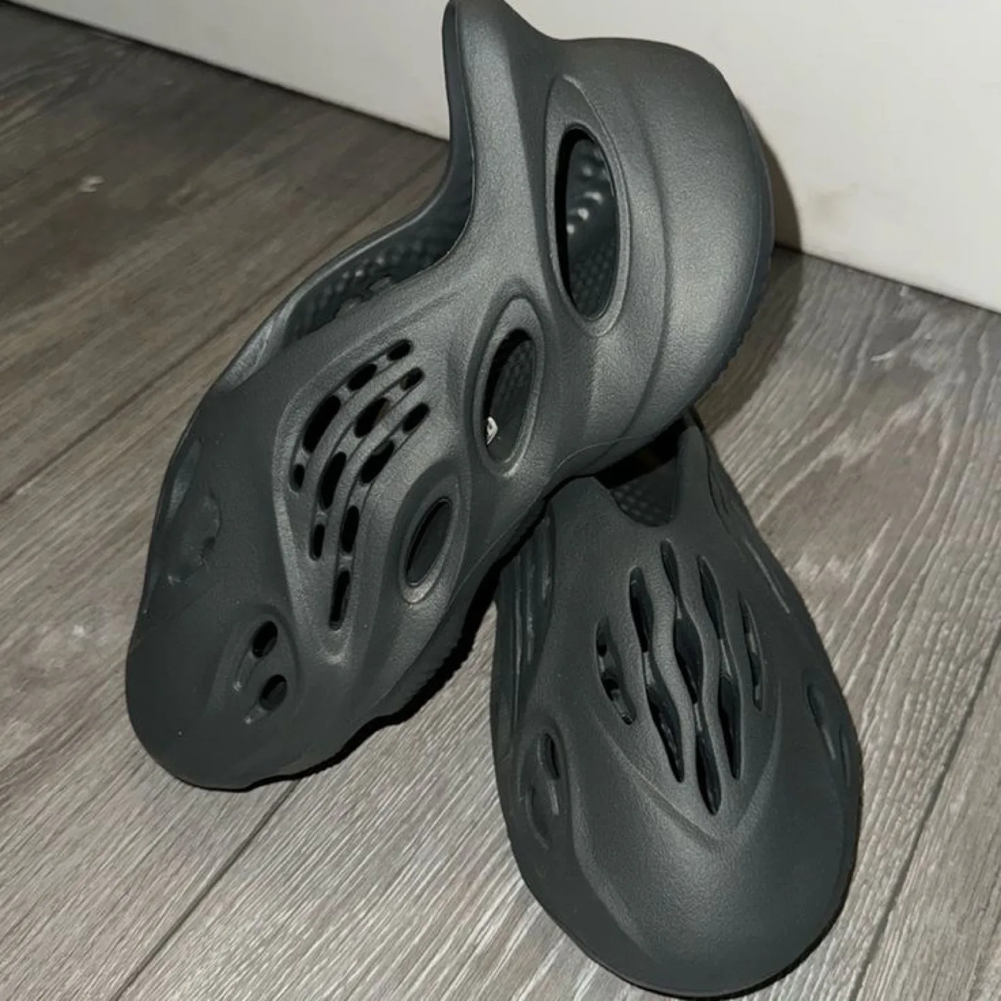 Yeezy Foam Crocs-Style not original thumbnail