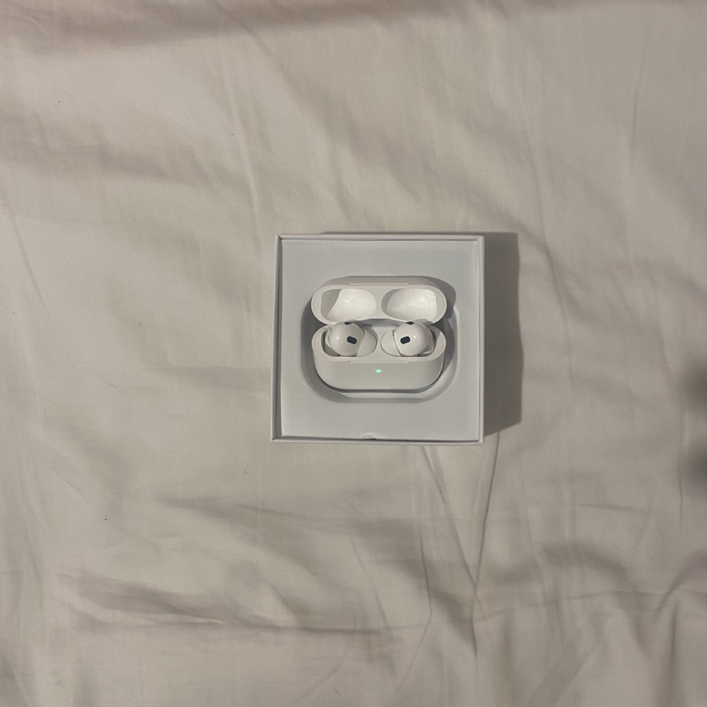 Apple AirPods Pro (2nd generation) - photo 2