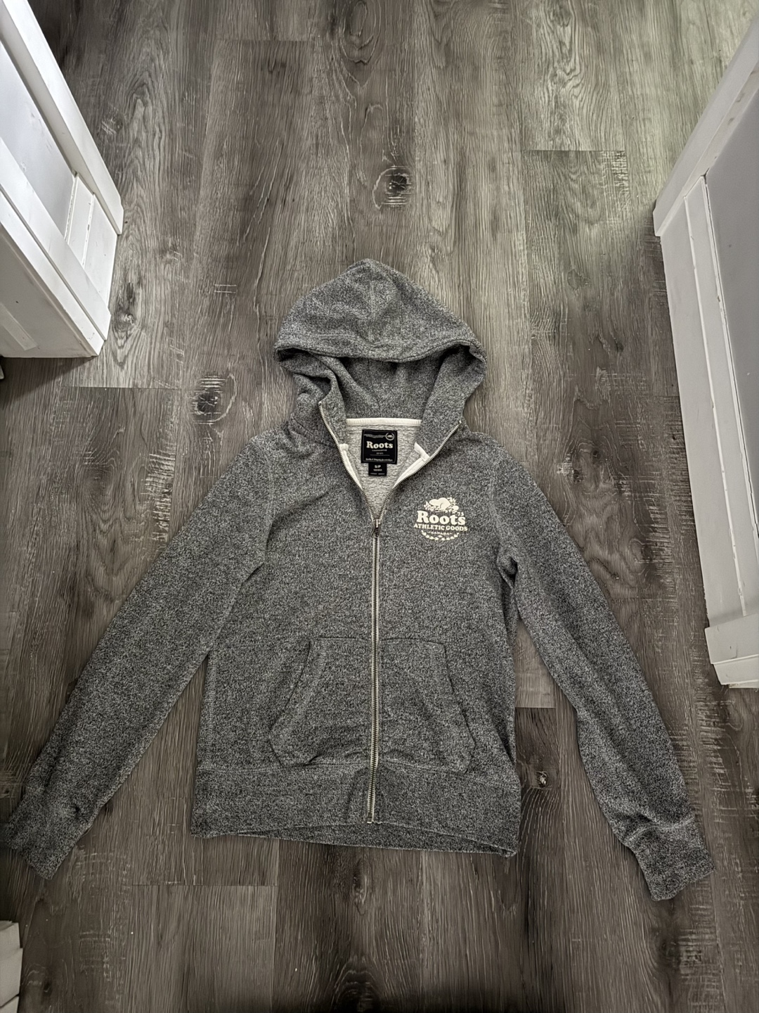Roots Grey Zip-Up Hoodie and Joggers Set - photo 2