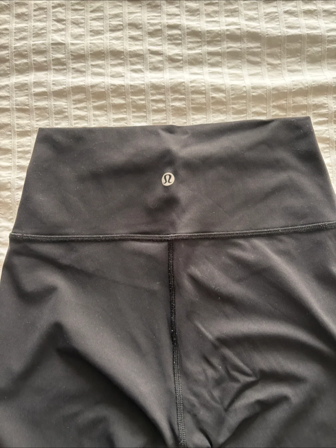 Lululemon Black Leggings image indicator(2)