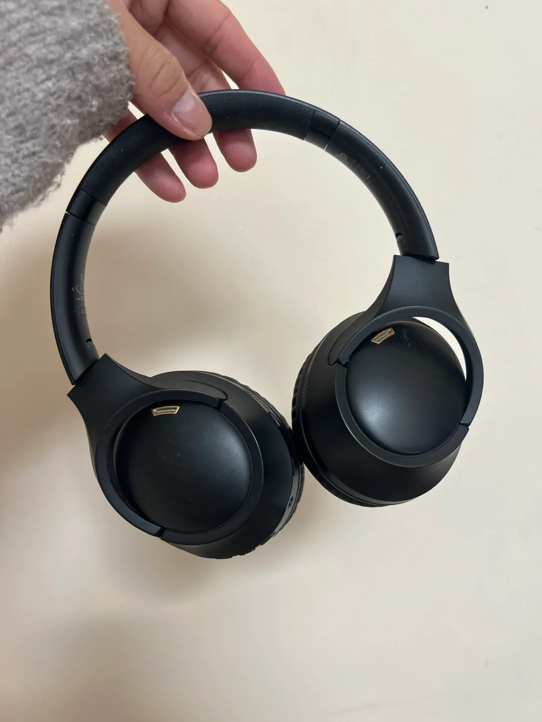 Blue Hive Wireless Headphones image indicator(3)