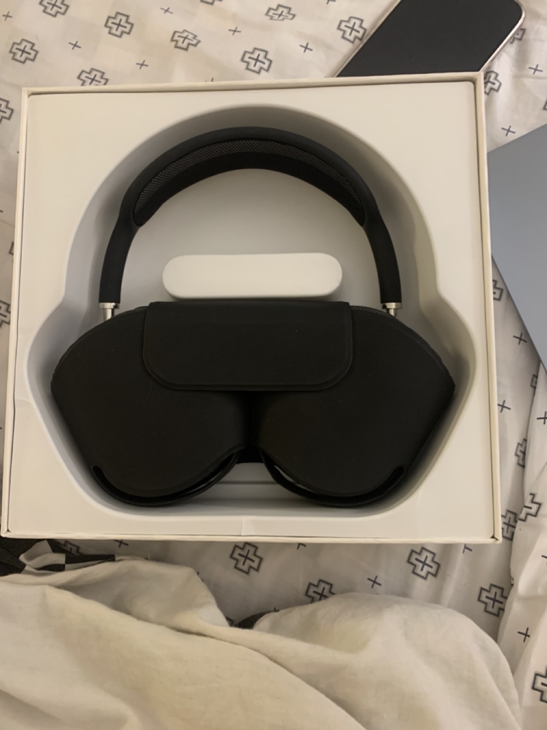 Apple AirPods Pro - photo 4