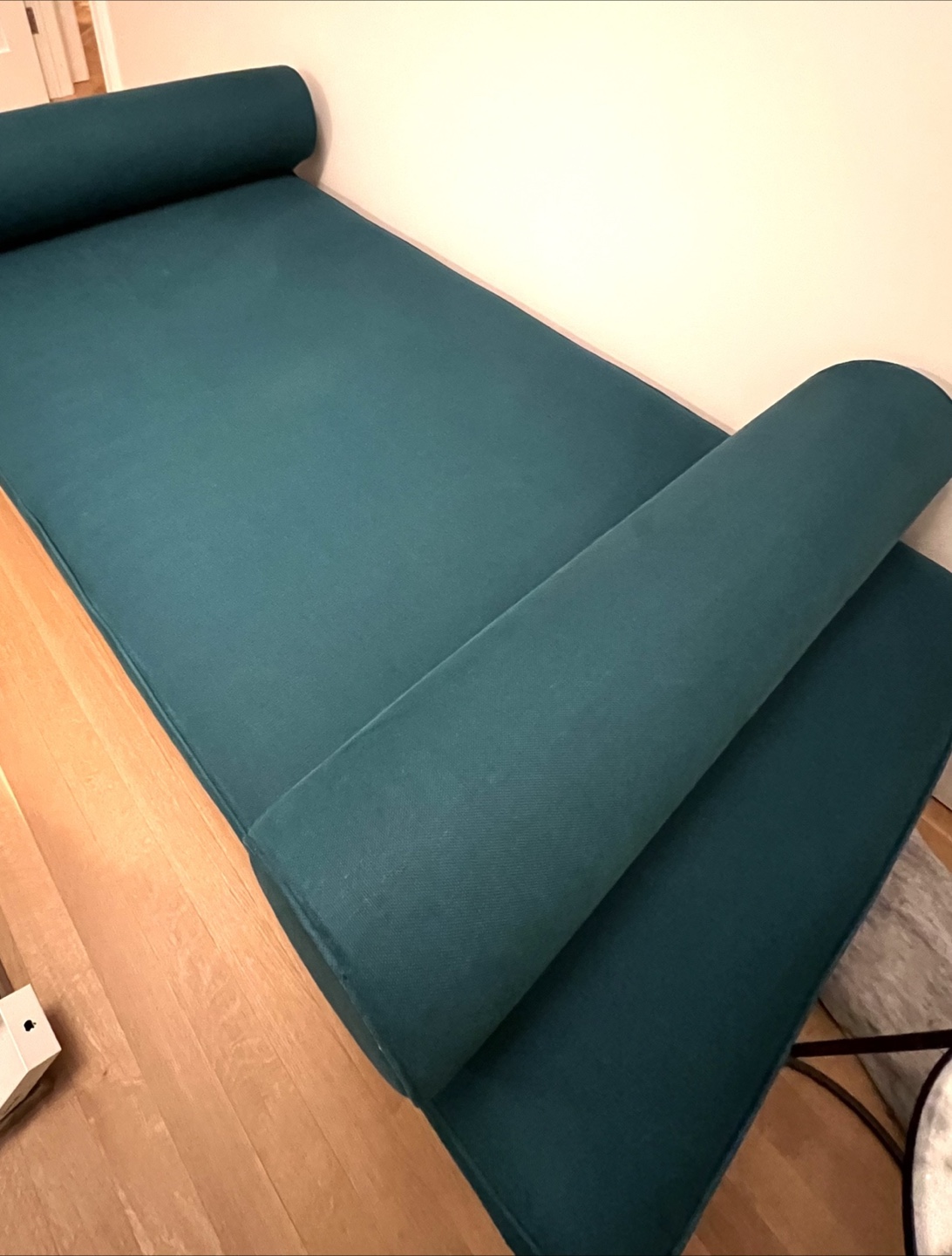 Anthropologie Darcy daybed sofa - photo 2