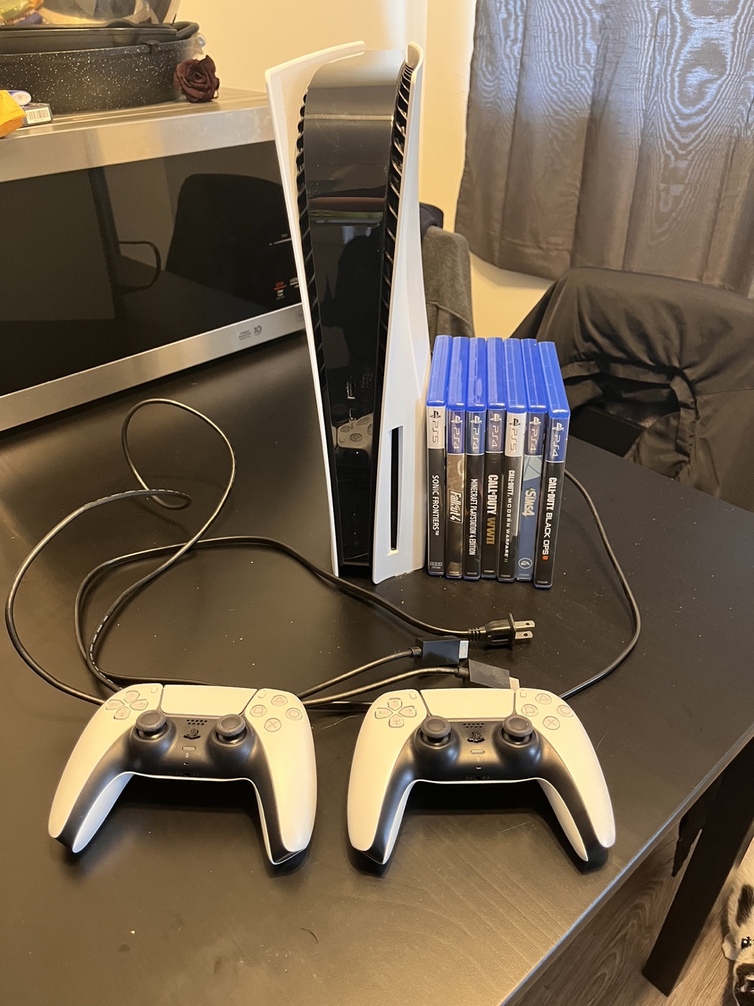 Ps5 bundle + 2 controllers