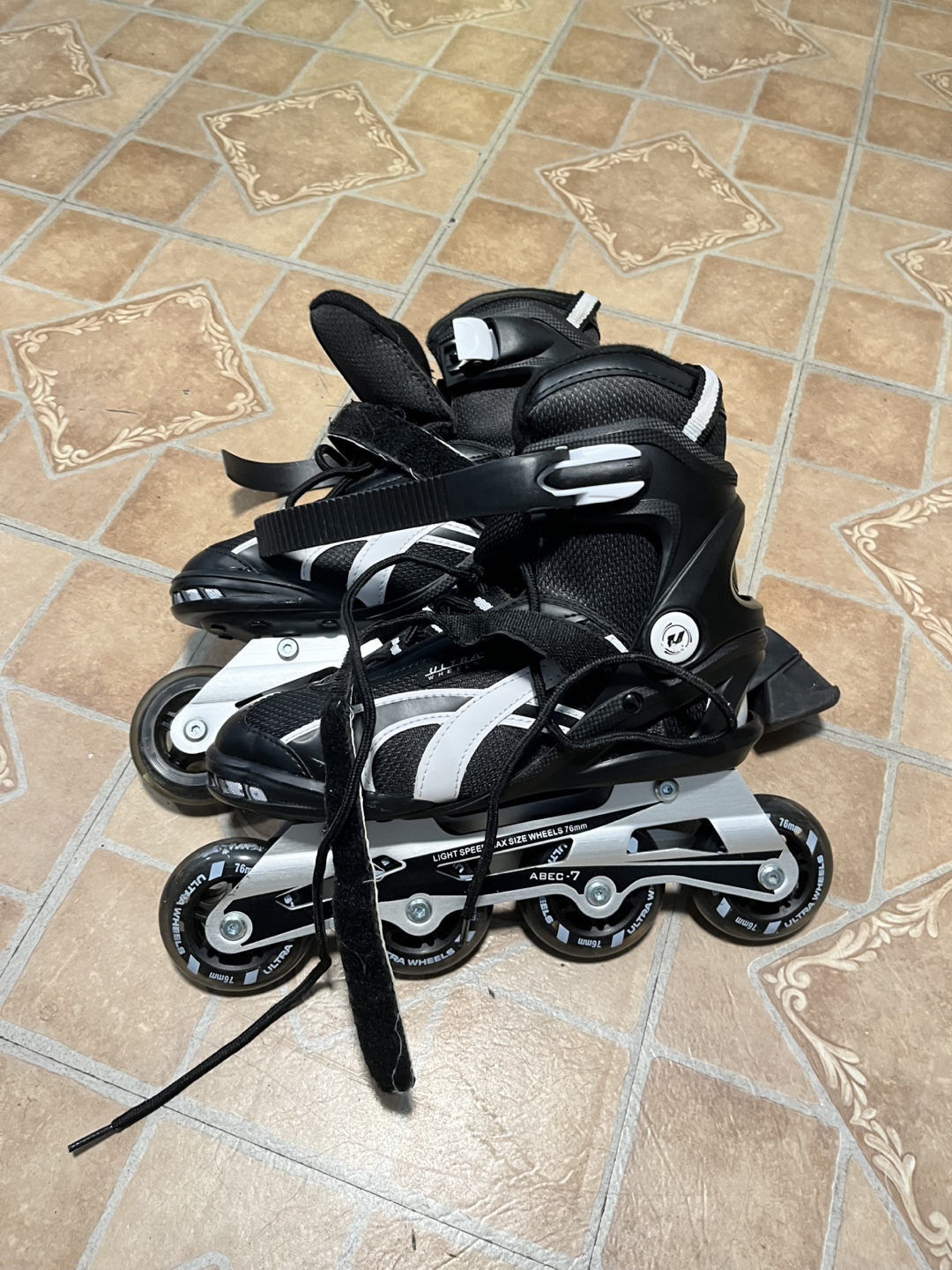 Used Ultra Wheels Inline Skates - Size 6 - photo 3