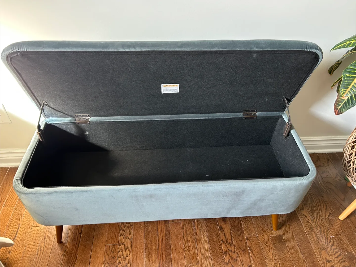 Velvet Storage Ottoman Bench image indicator(3)