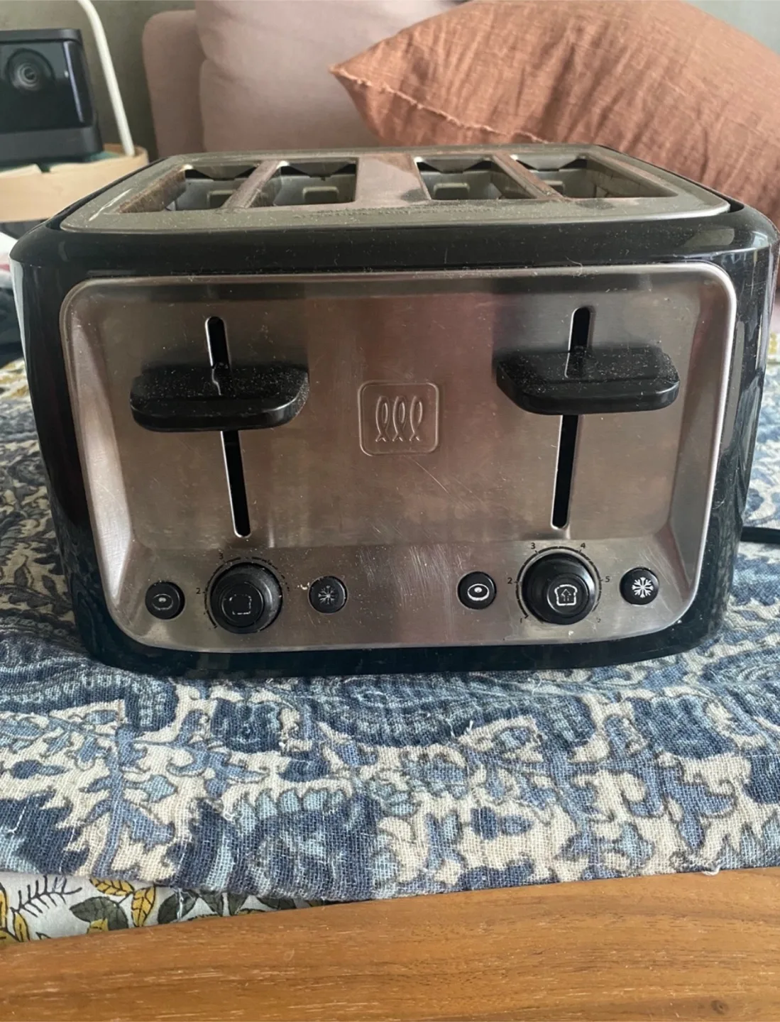 Four-Slice Black Toaster thumbnail
