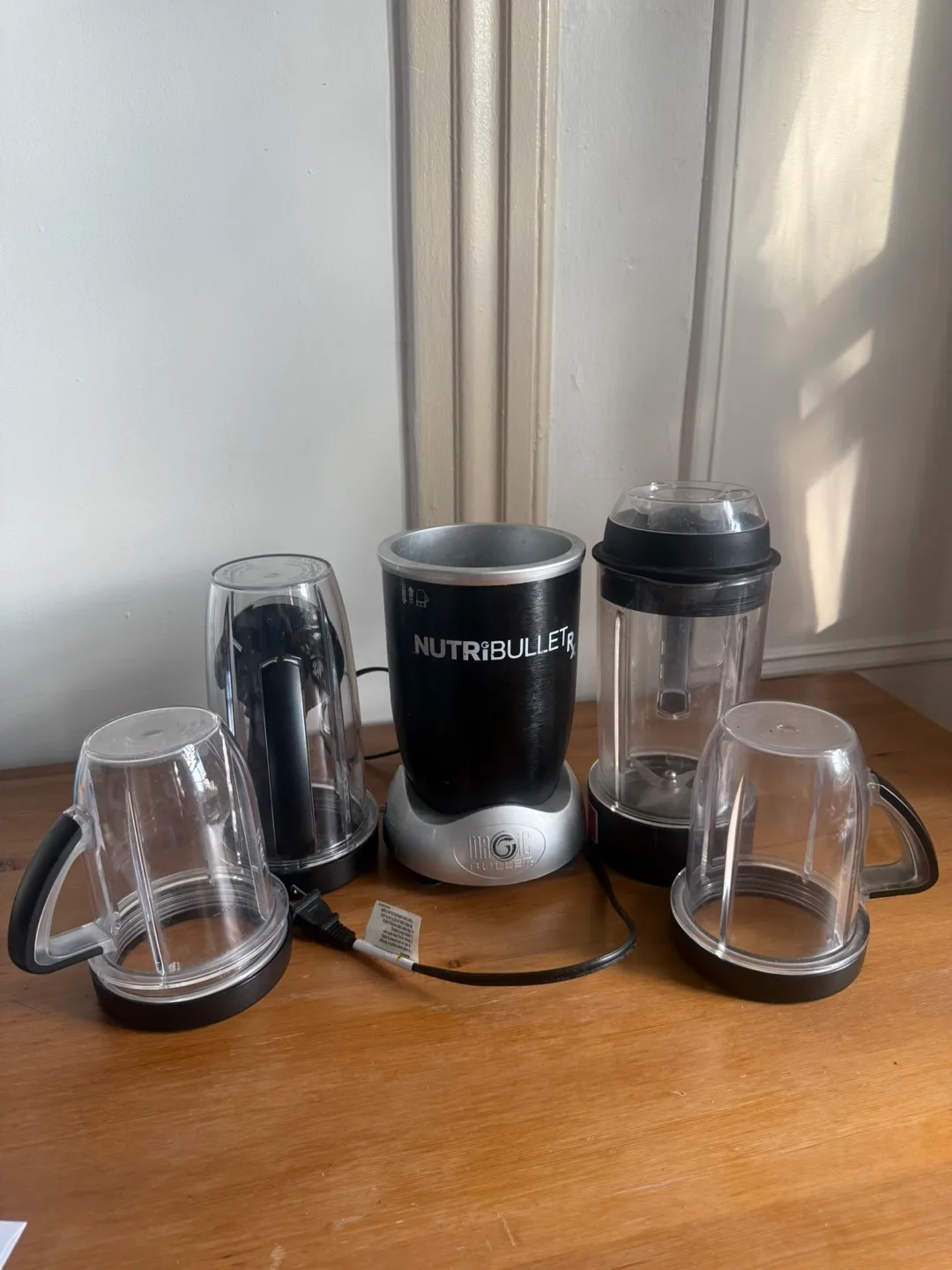 Nutribullet Blender with Multiple Cups thumbnail