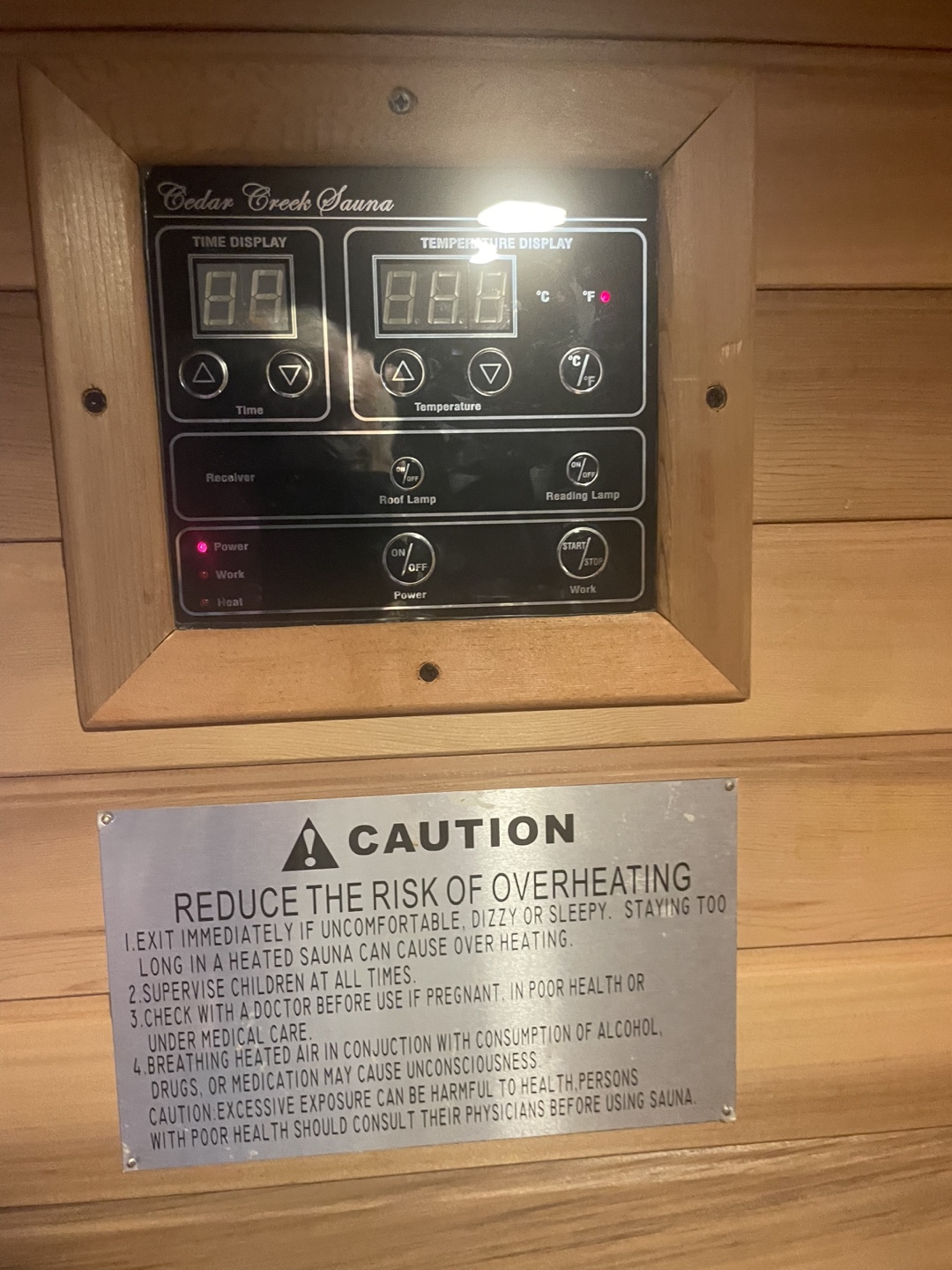 Infrared cedar sauna