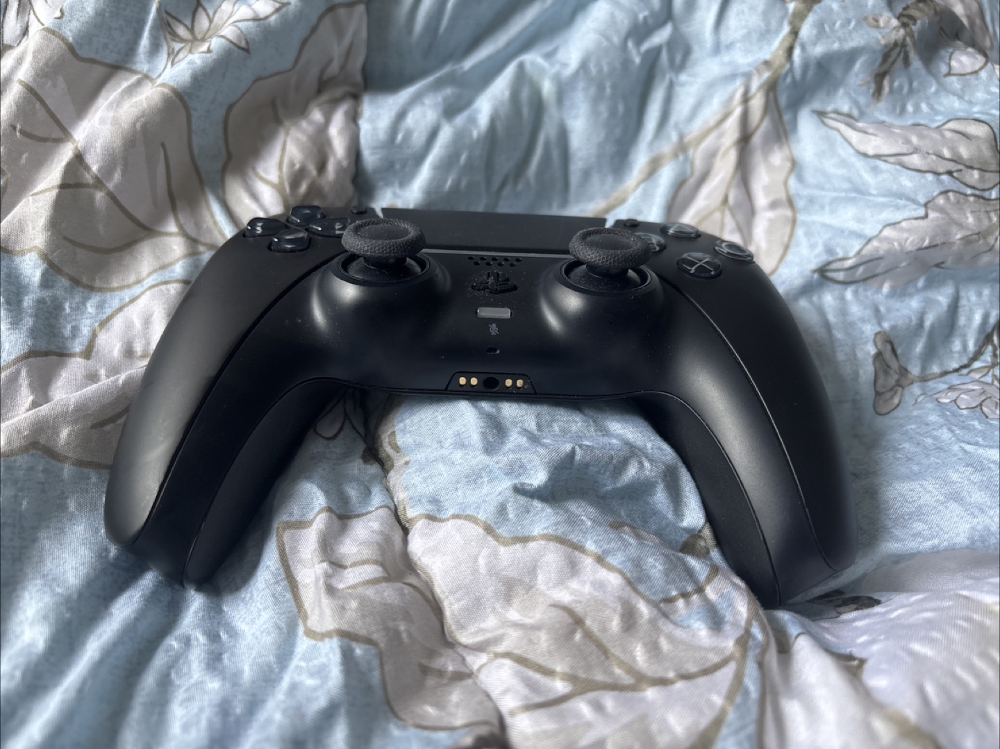 PS5 Wireless Controller - Black - photo 2