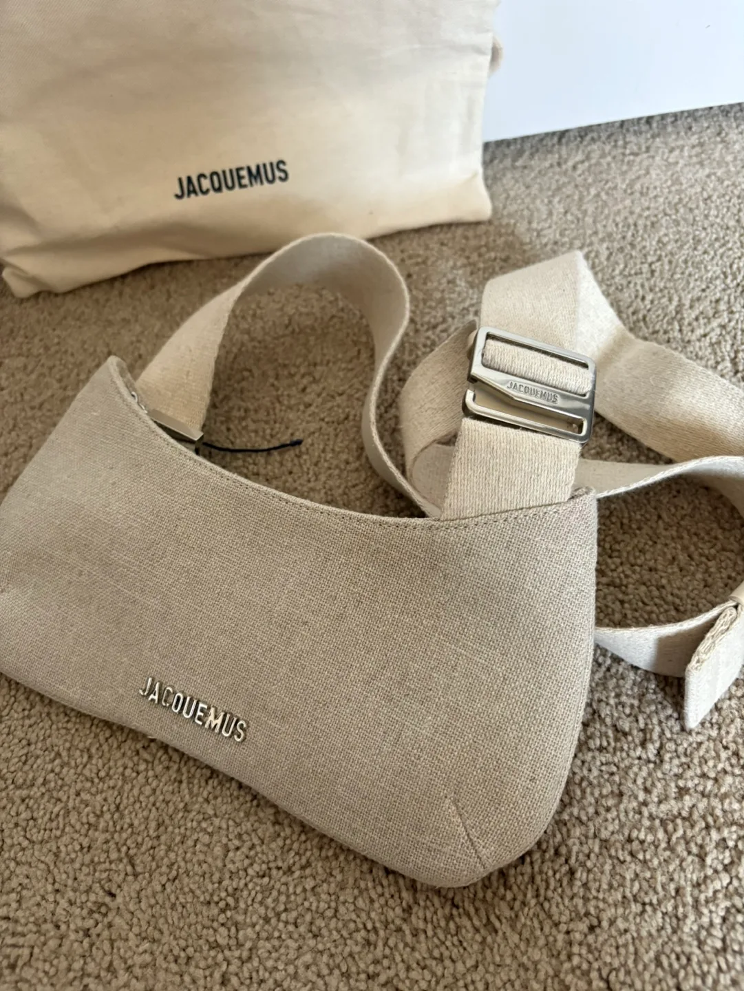 Jacquemus Le Bisou Grain Bag image indicator(2)