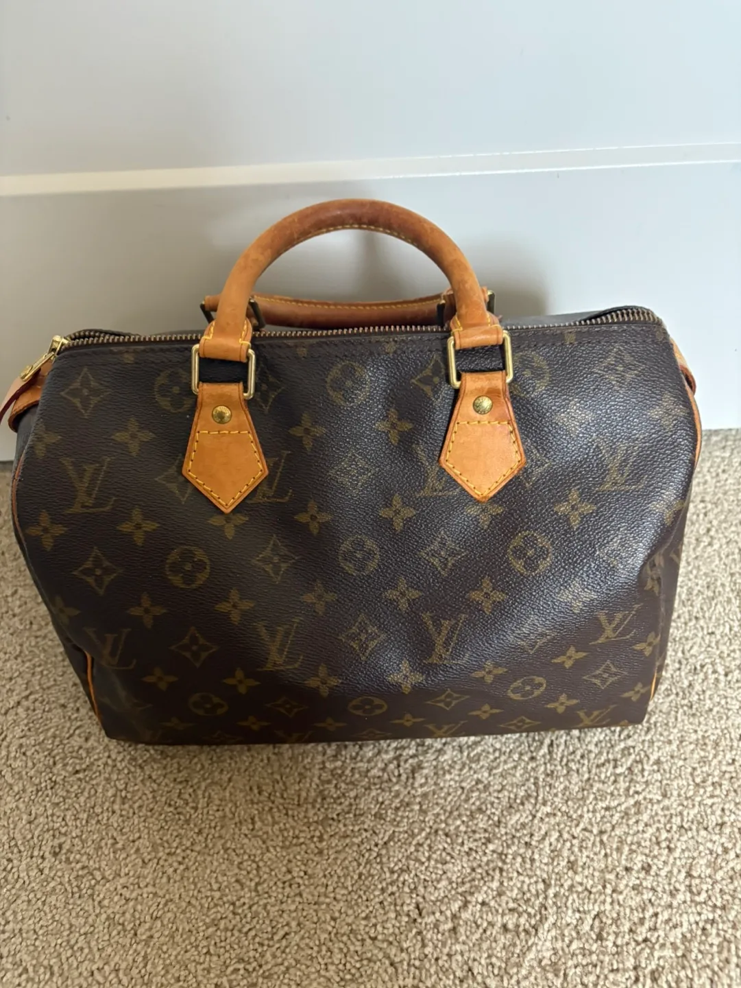 Authentic Louis Vuitton Speedy 30 Monogram Handbag thumbnail