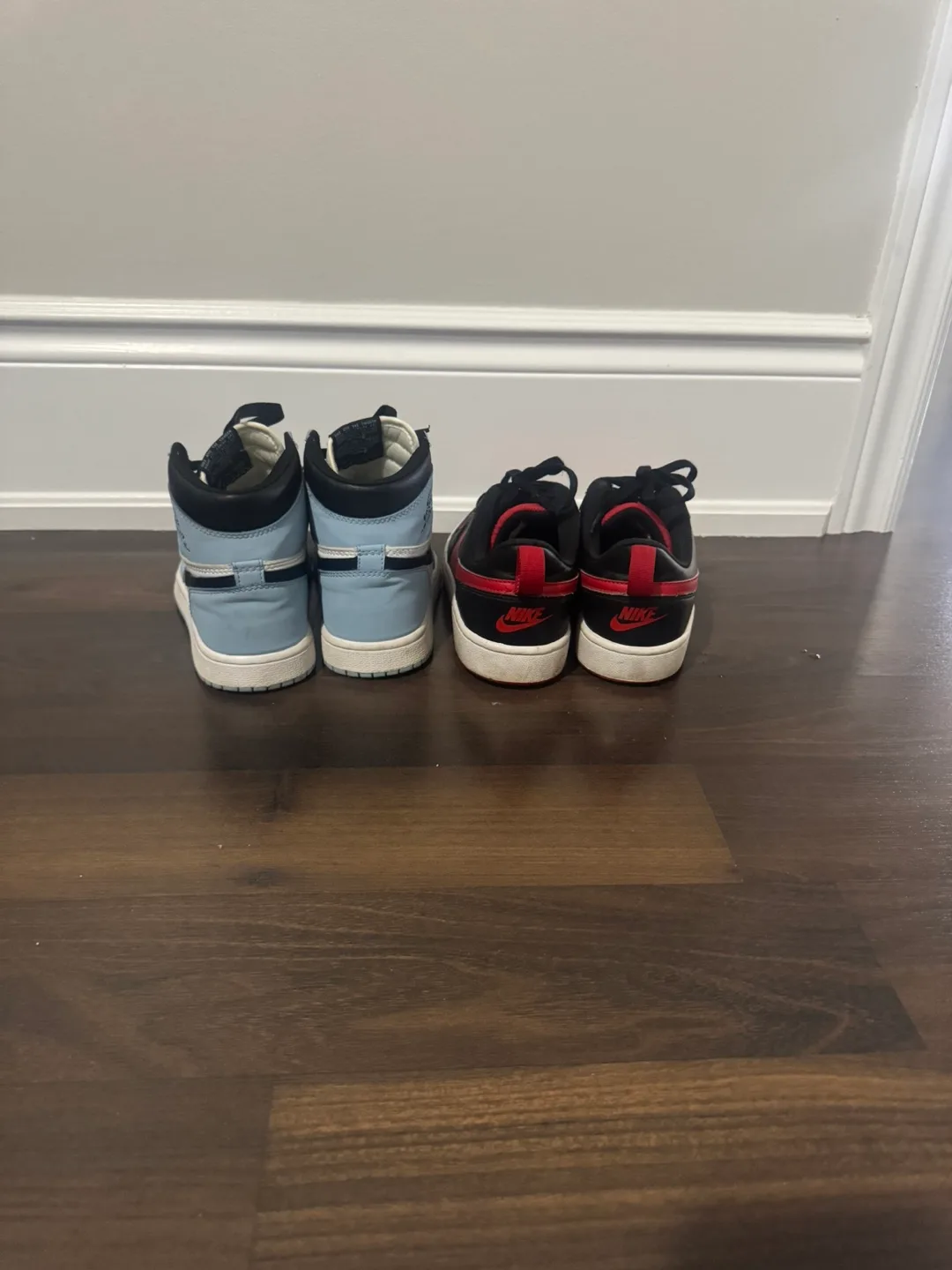 Pair of Nike Jordan Shoes - Size Youth 7 image indicator(2)