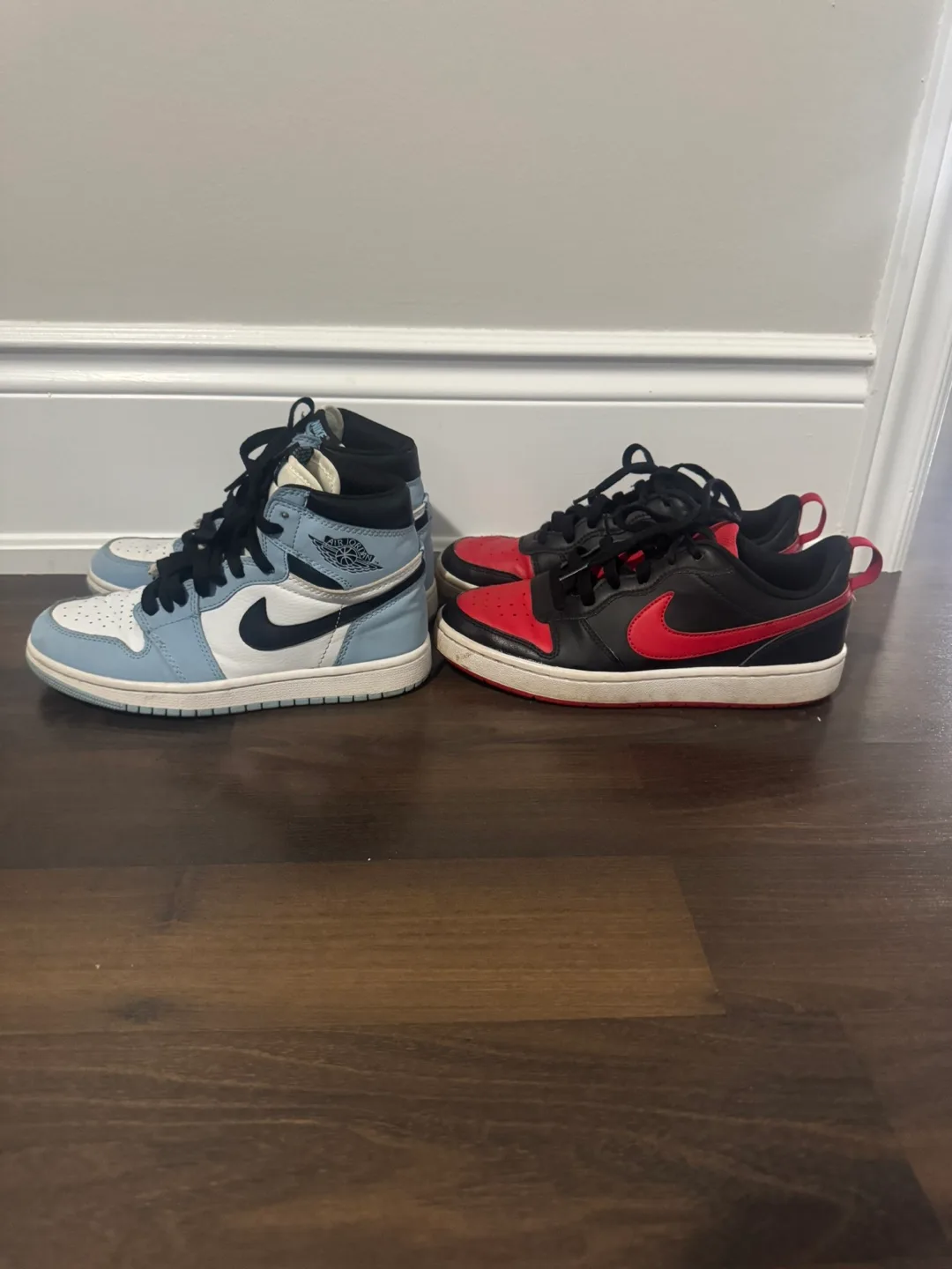 Pair of Nike Jordan Shoes - Size Youth 7 image indicator(3)