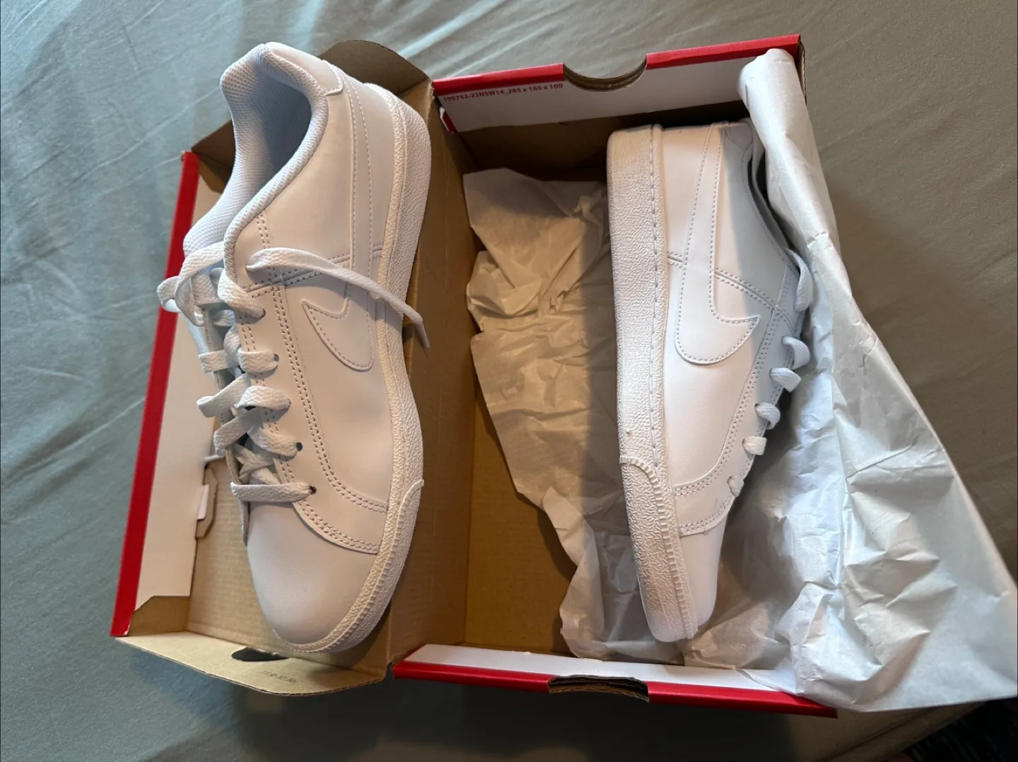 Nike Court Royale 2 Sneakers - White - size 8 image indicator(2)