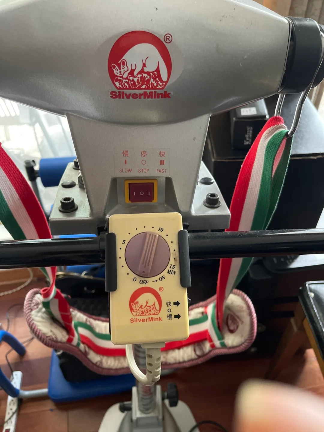 SilverMink SLIM BODYLINK Vibration Plate image indicator(3)