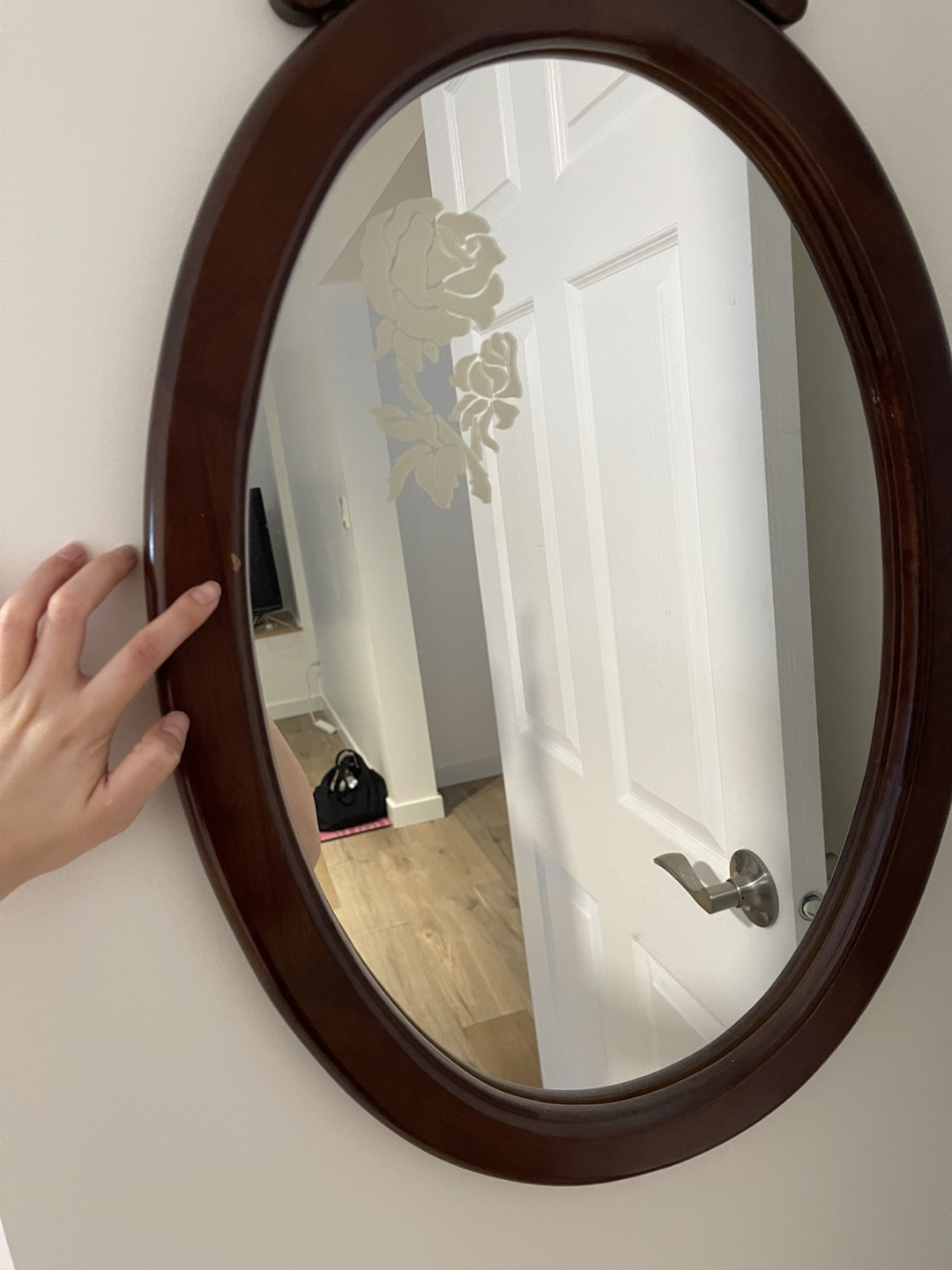 Oval Wall Mirror with Rose Etched Design - photo 2