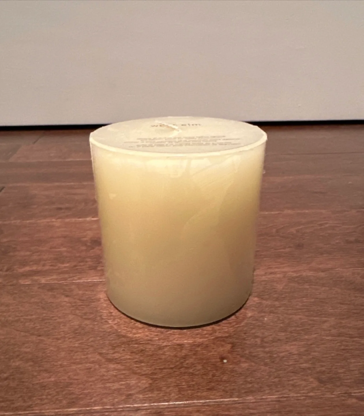 Assorted unused candles image indicator(4)