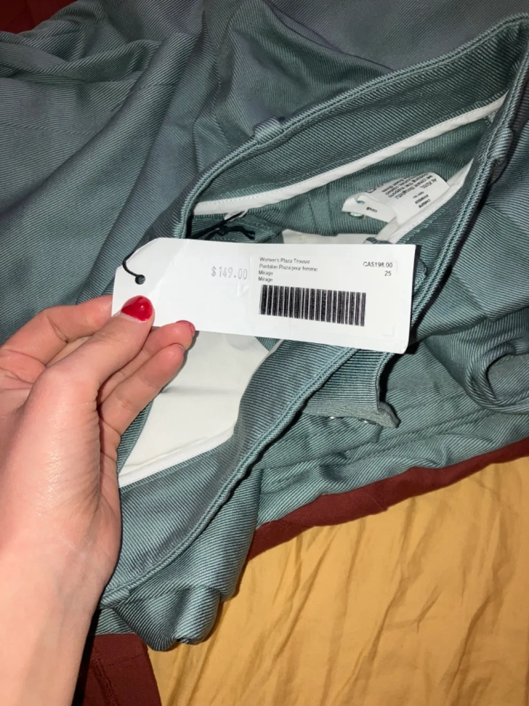 NWT - Kotn Plaza Pants in Mirage, size 26* image indicator(3)