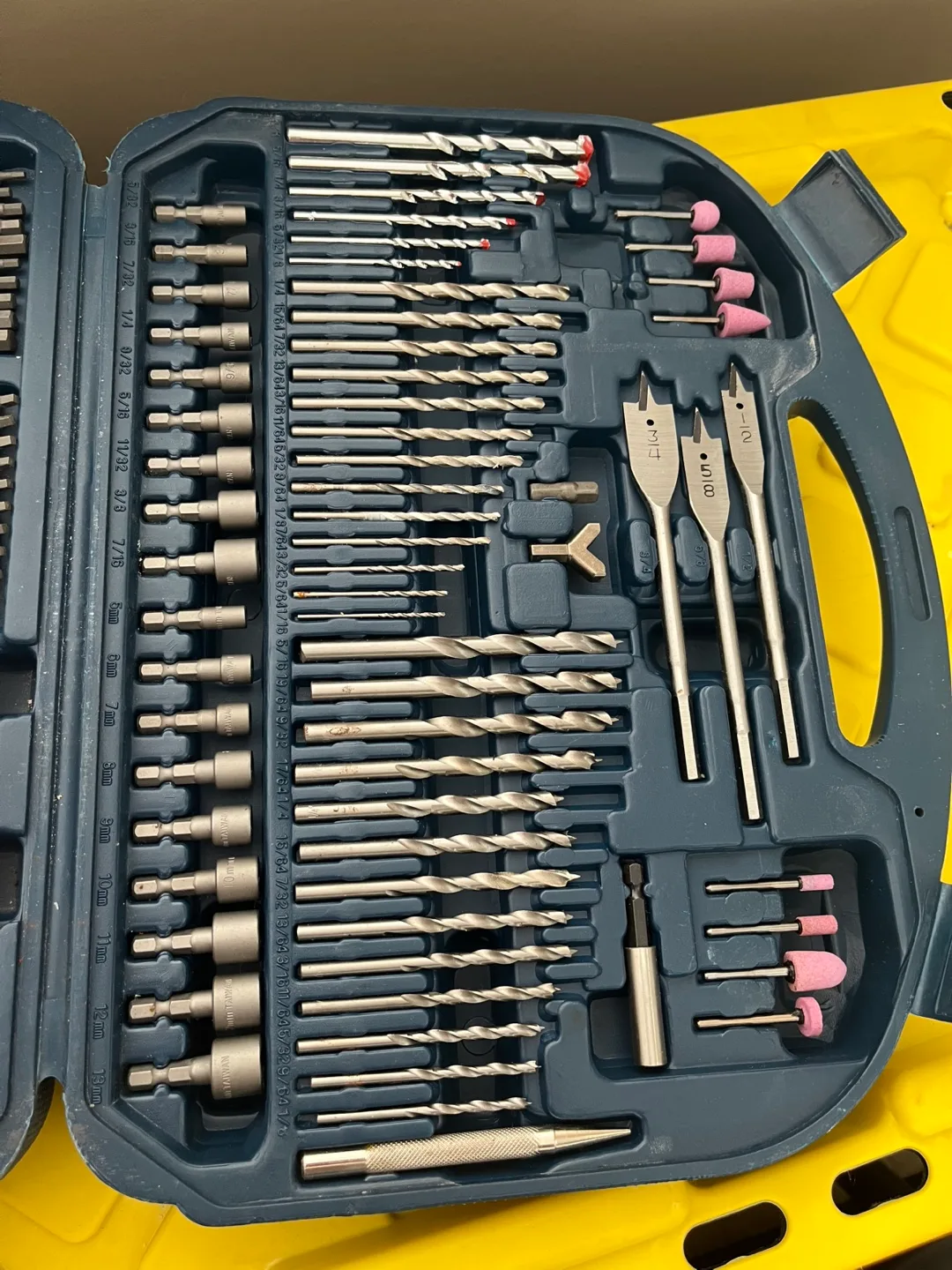 Mastercraft 100+ Piece Drill and Driver Bit Set image indicator(3)