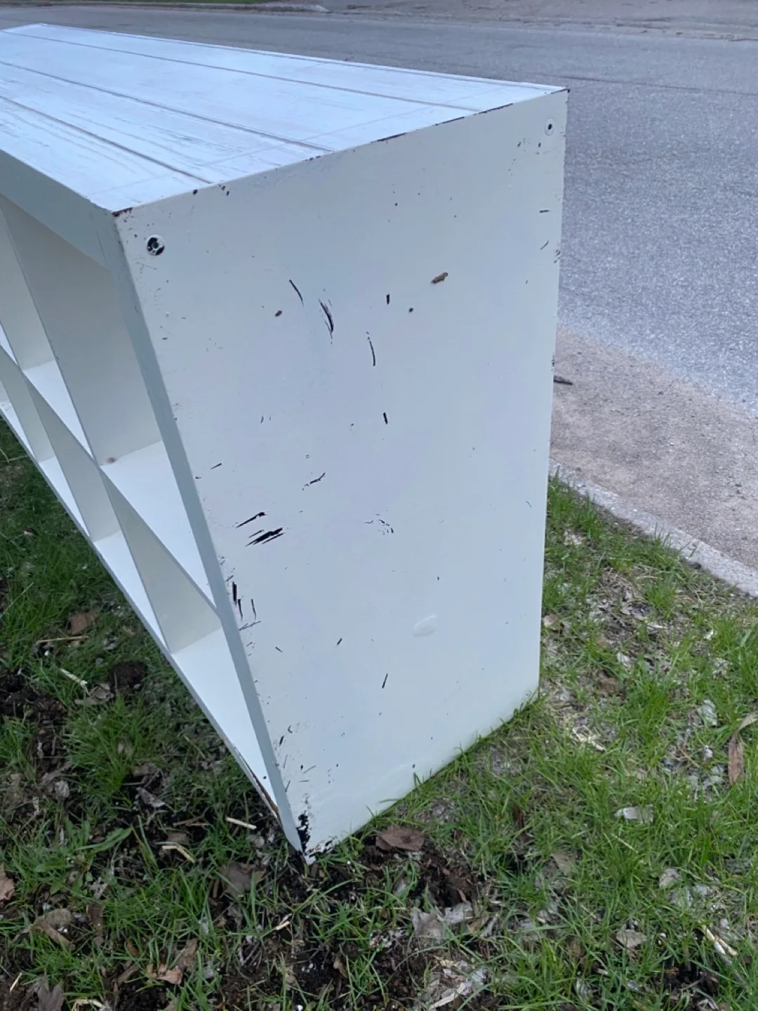 IKEA Kallax 8 Cube Shelving Unit - White image indicator(4)