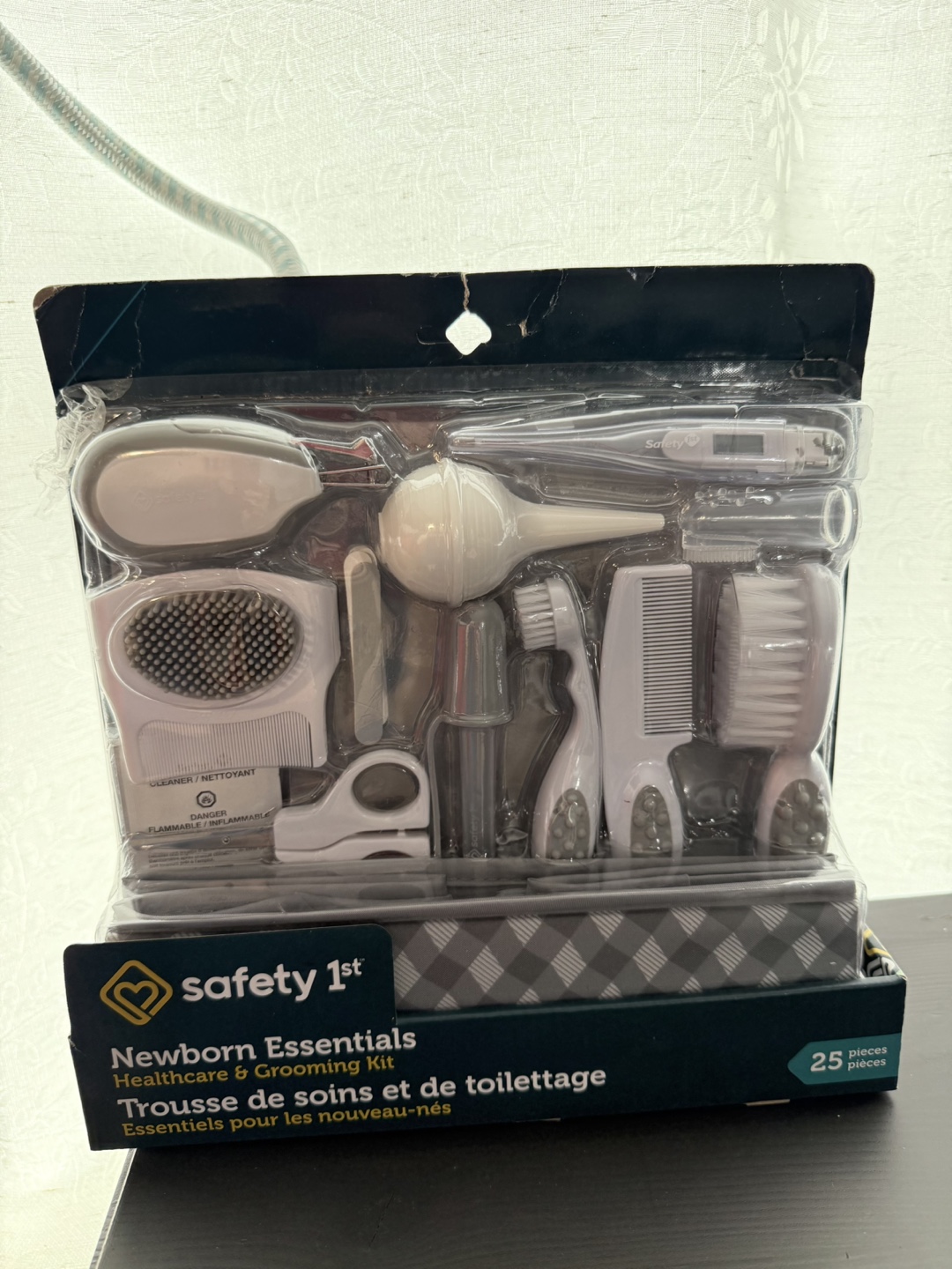 Safety 1st Newborn Essentials Healthcare and Grooming Kit - photo 5