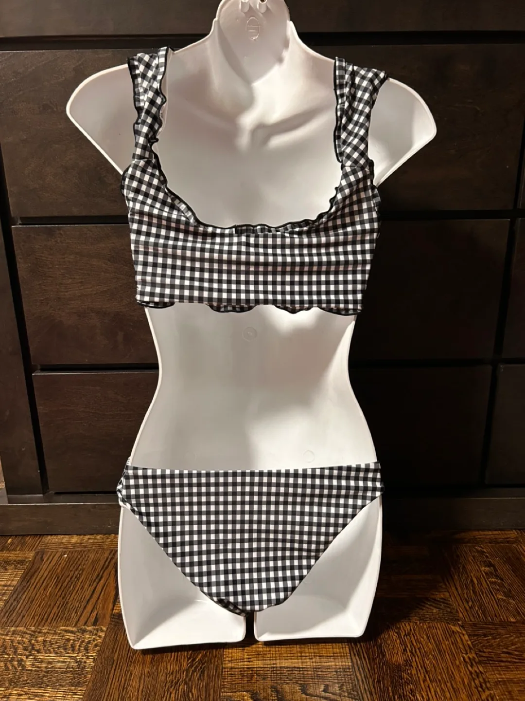 Black and White Gingham Bikini Set image indicator(2)