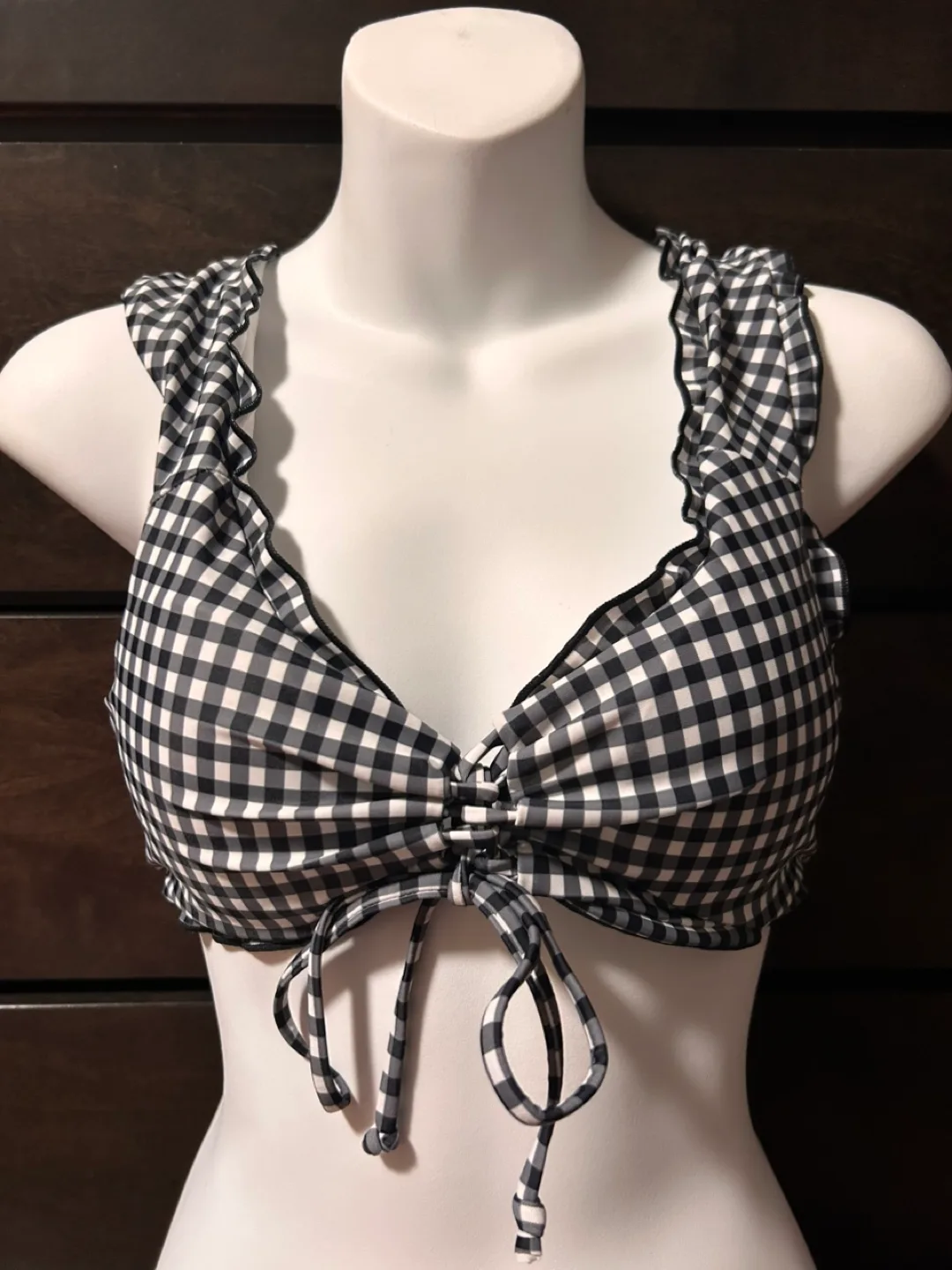 Black and White Gingham Bikini Set image indicator(3)