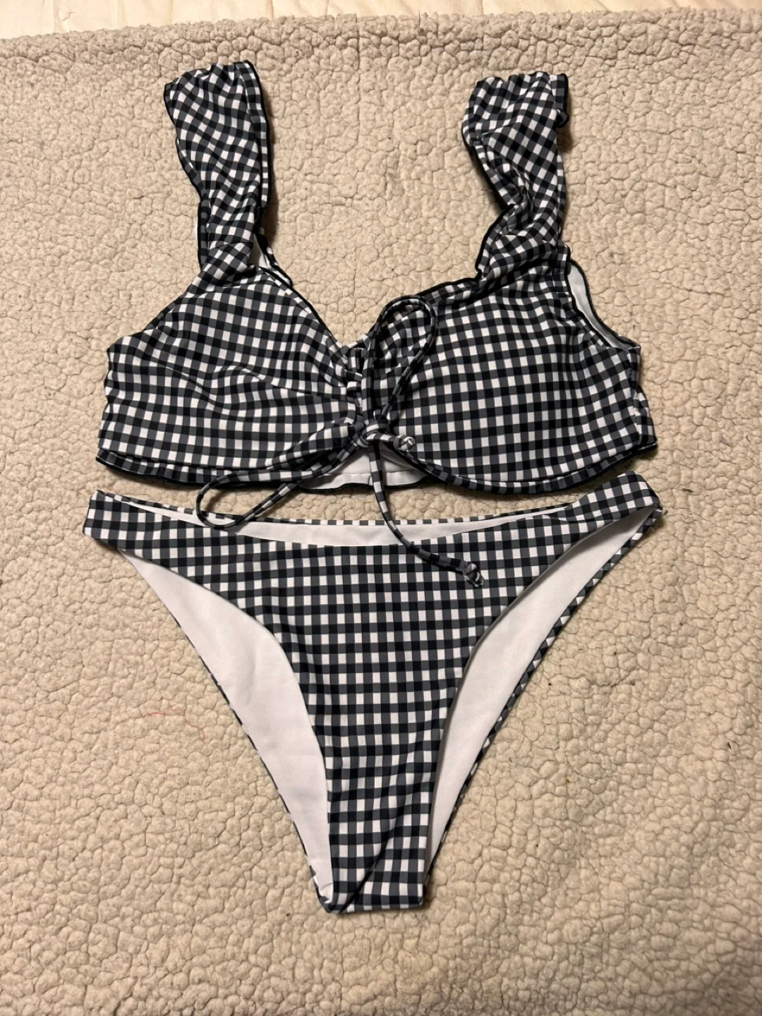 Black and White Gingham Bikini Set image indicator(9)