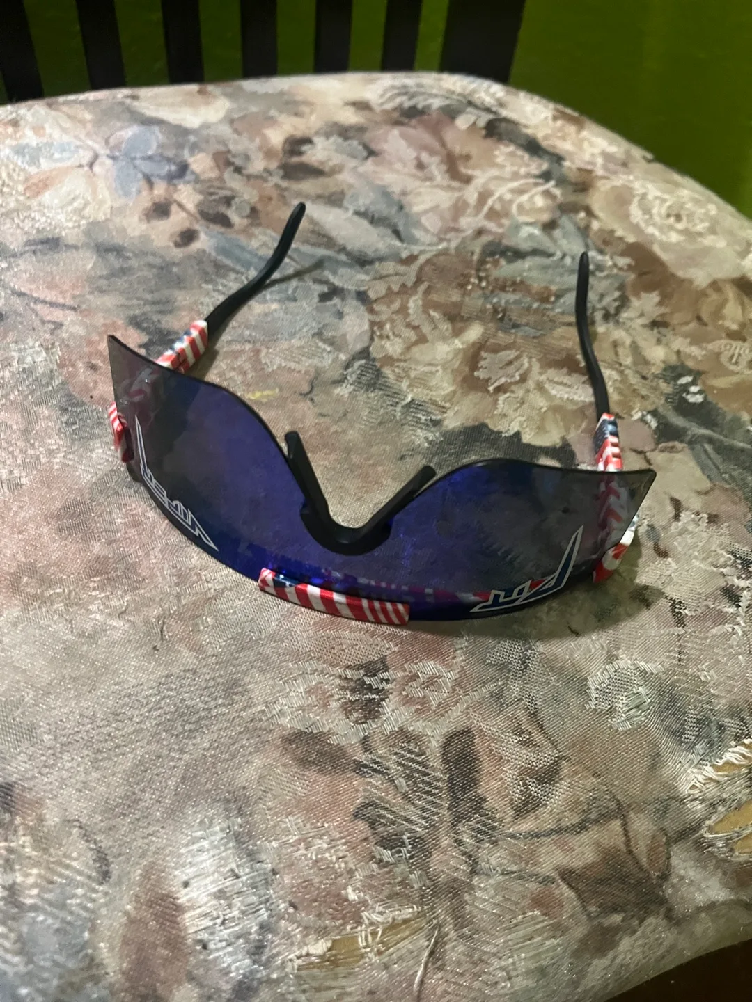 Vifet Sunglasses - Red, White & Blue image indicator(2)