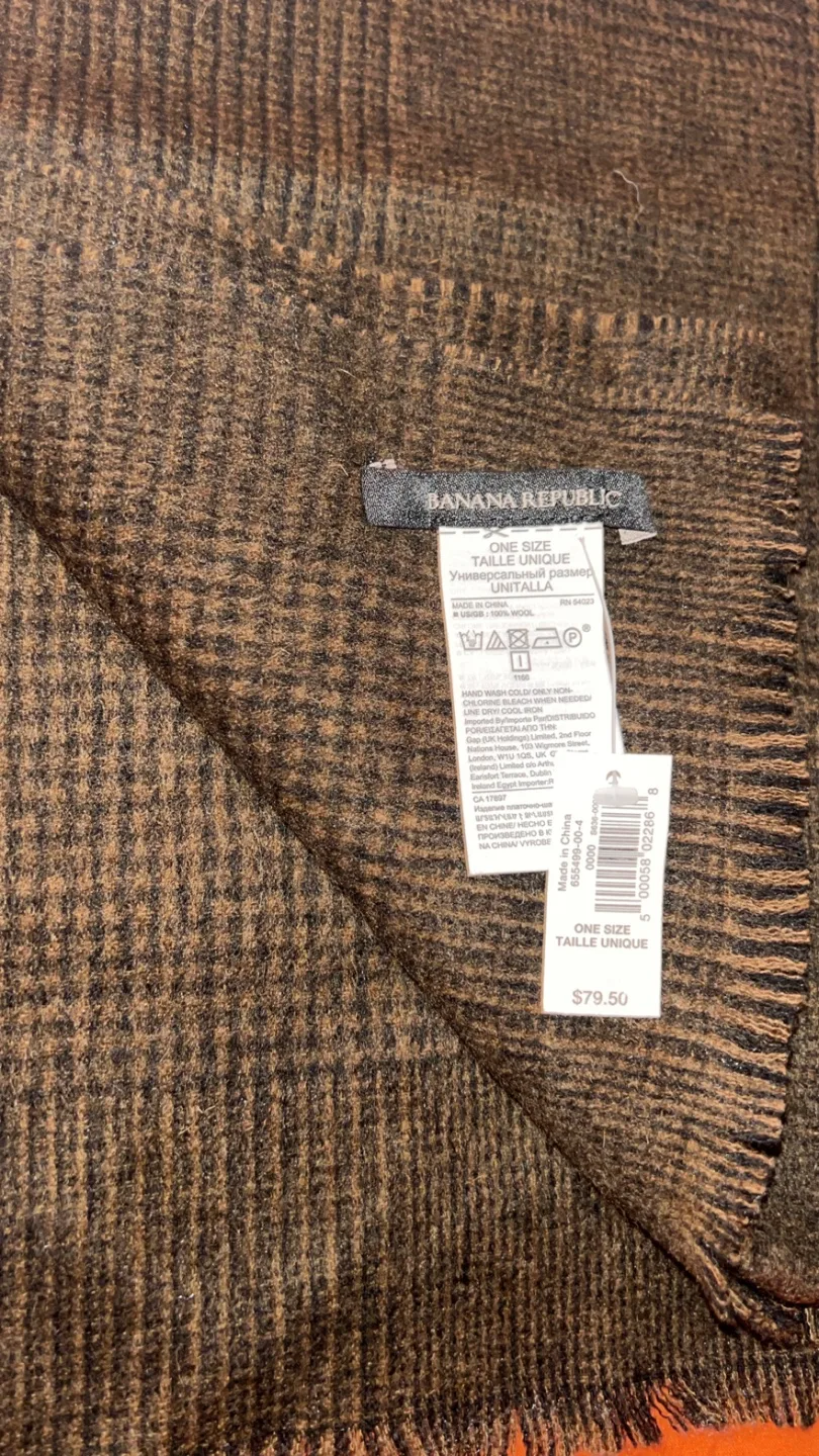Banana Republic 100% Wool Scarf image indicator(4)