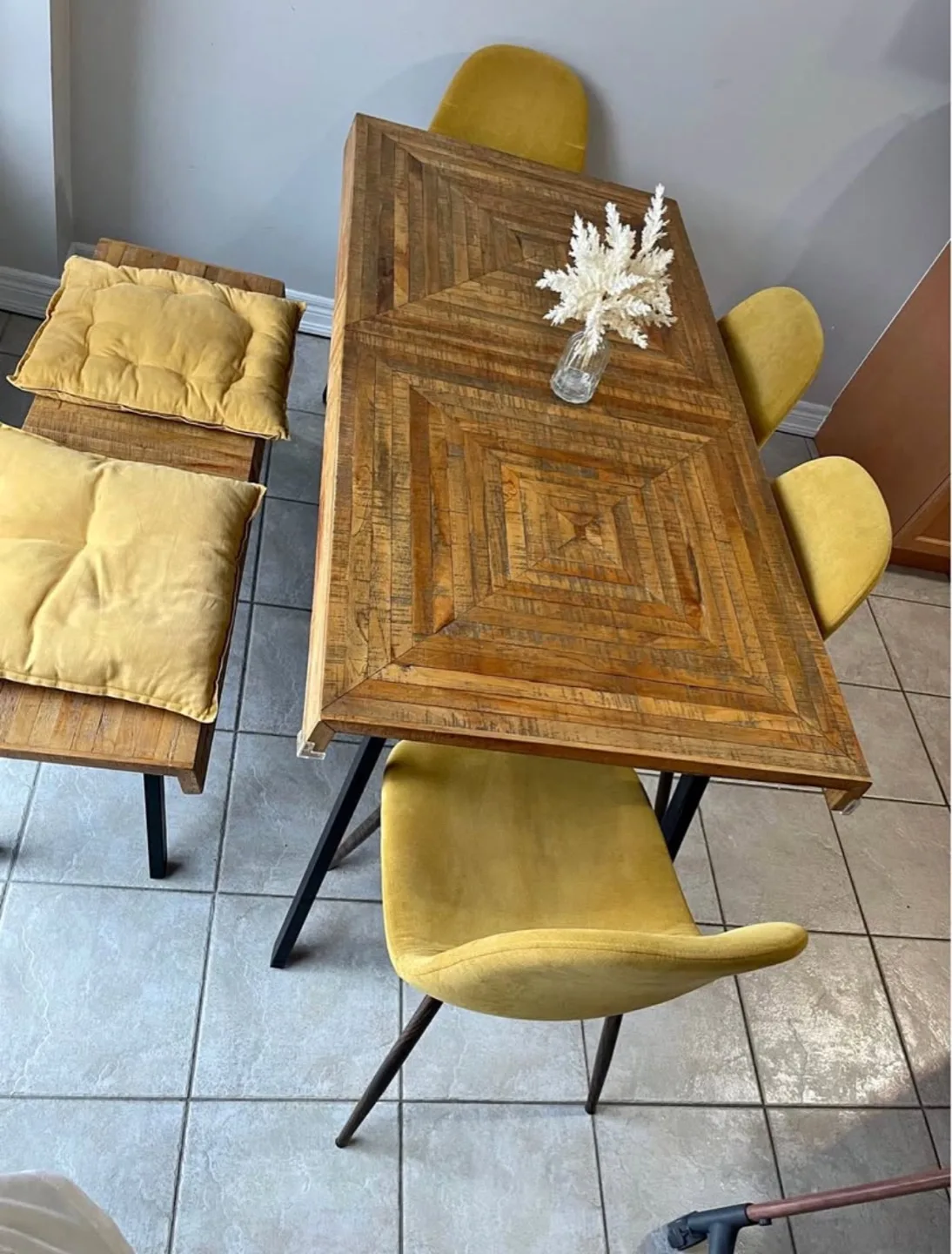 Structube Dining Table - 146cm thumbnail
