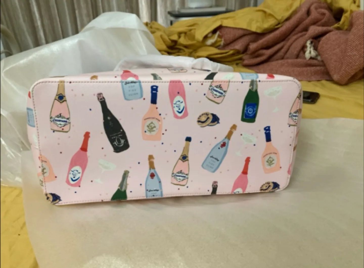 NWT - Kate Spade Margareta Vinyl Tote image indicator(7)