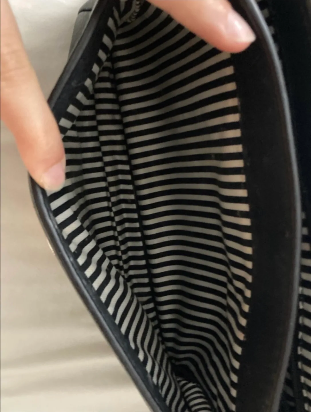 Kate Spade Lola Avenue Leather Crossbody Purse image indicator(9)