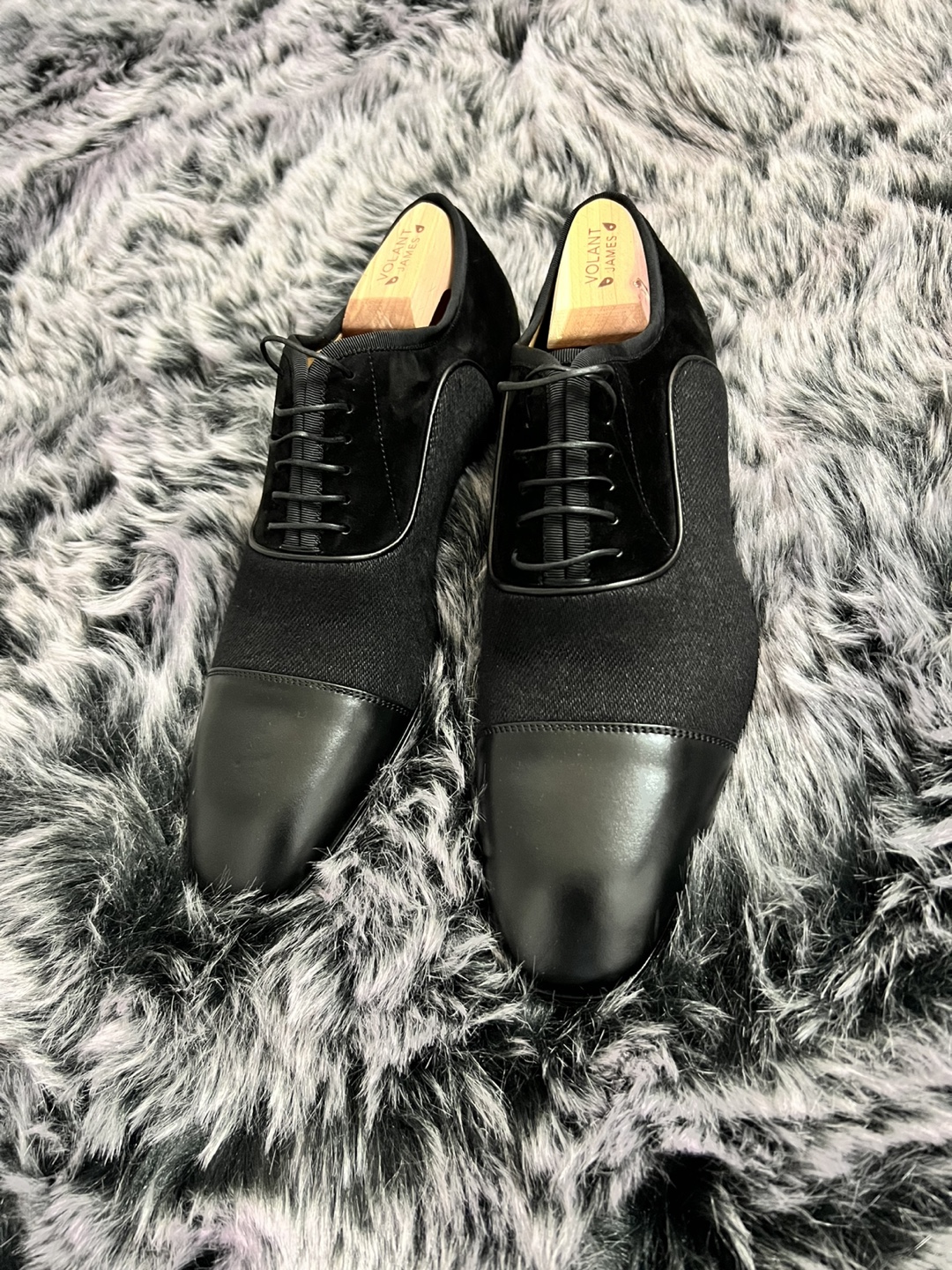 Christian Louboutin Black Suede and Leather Oxford Shoes - photo 3