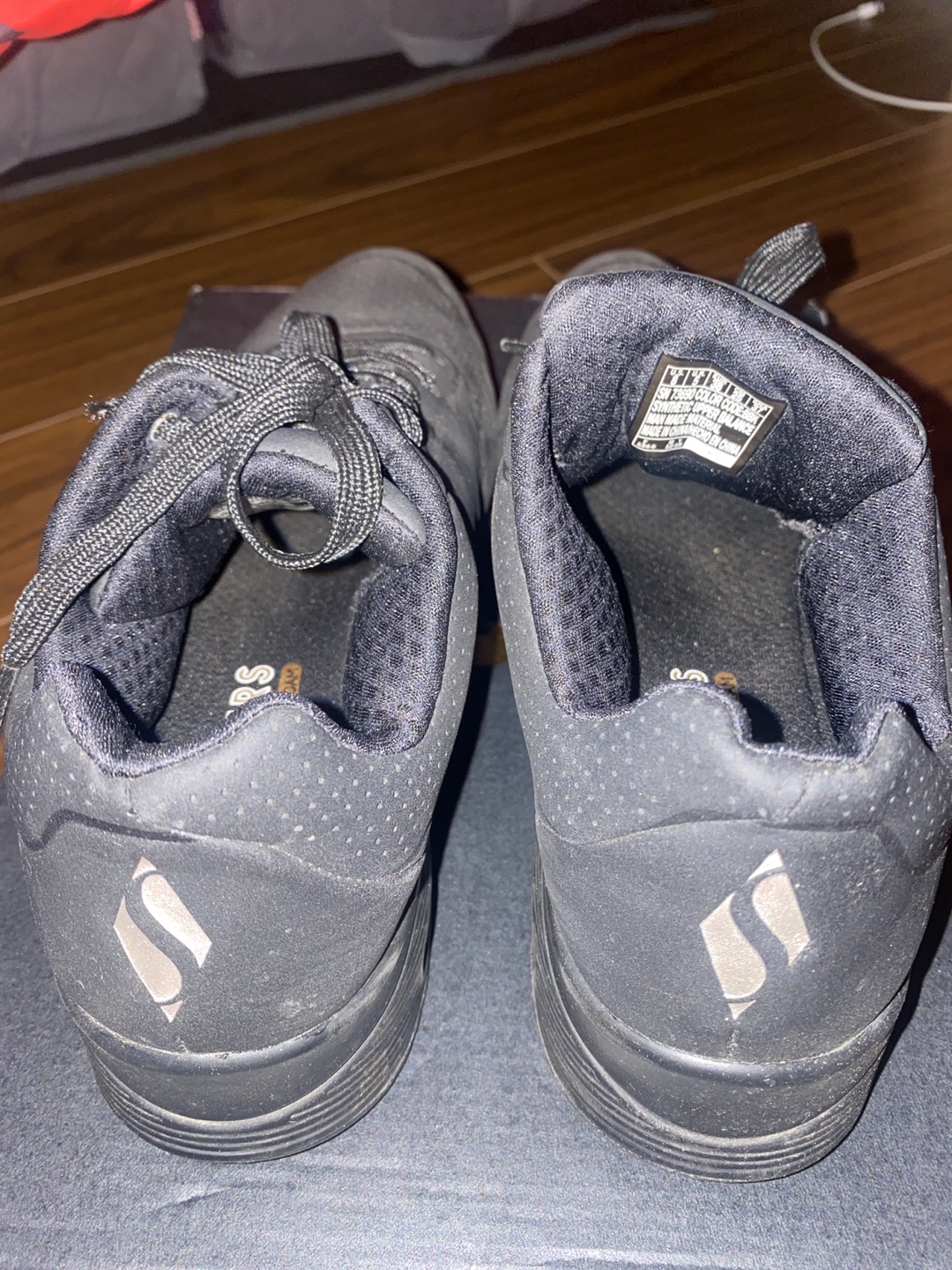Skechers Women's Black Sneakers Size 8 - photo 2