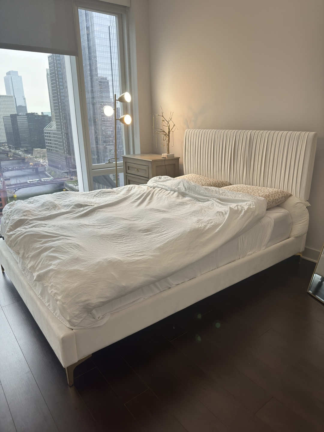 Chic bed frame!