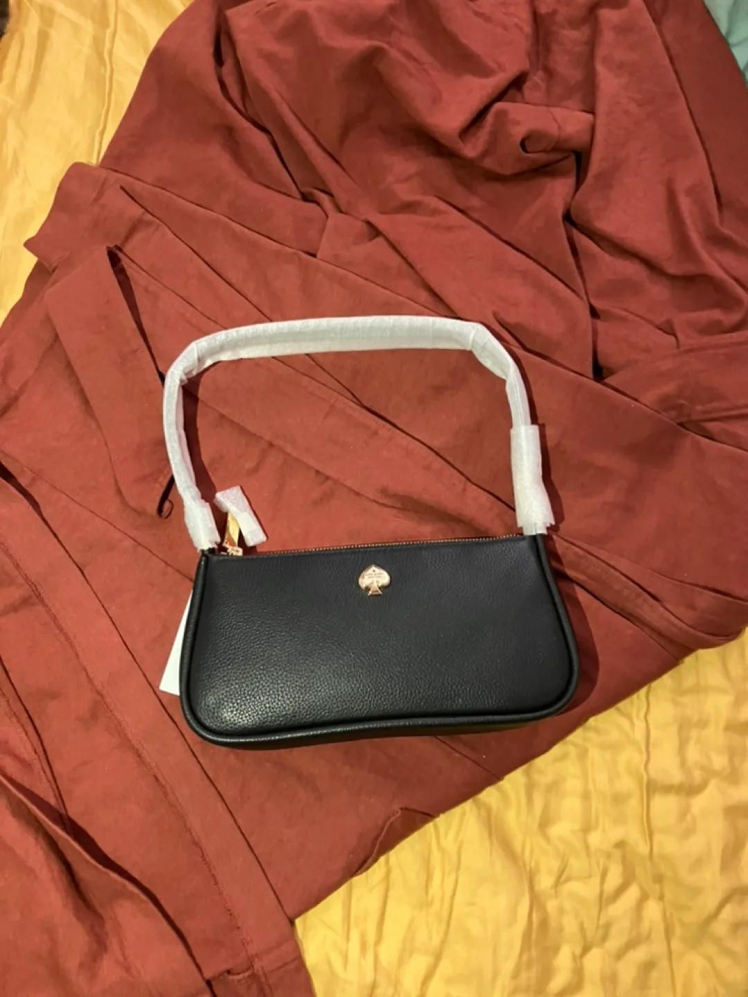 NWT - Kate Spade Kayla Wristlet image indicator(4)
