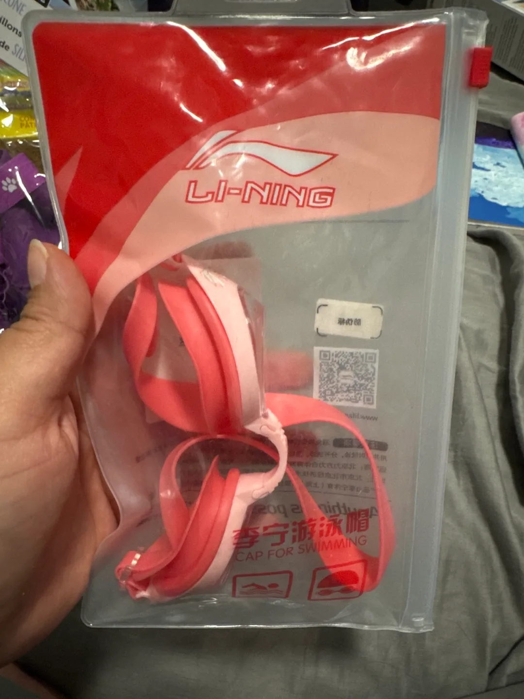 Kids Pink Swimming Goggles thumbnail