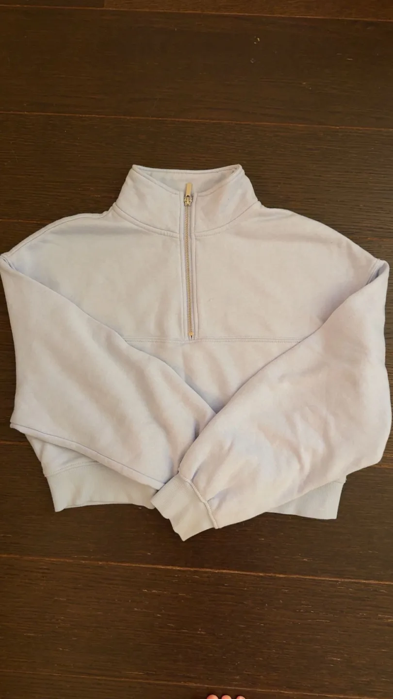 Light Blue Half Zip Cropped Sweatshirt image indicator(2)