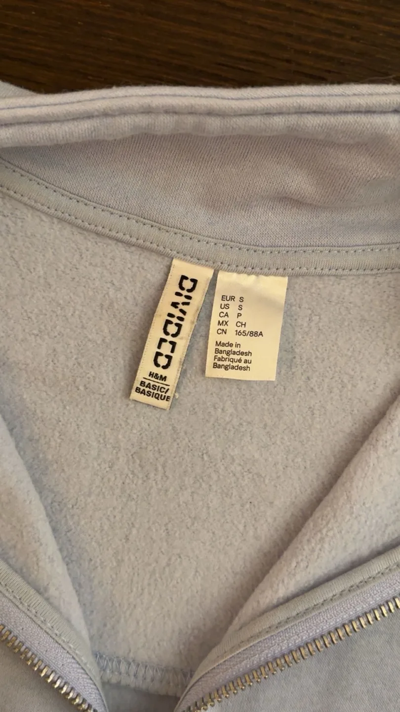 Light Blue Half Zip Cropped Sweatshirt image indicator(3)