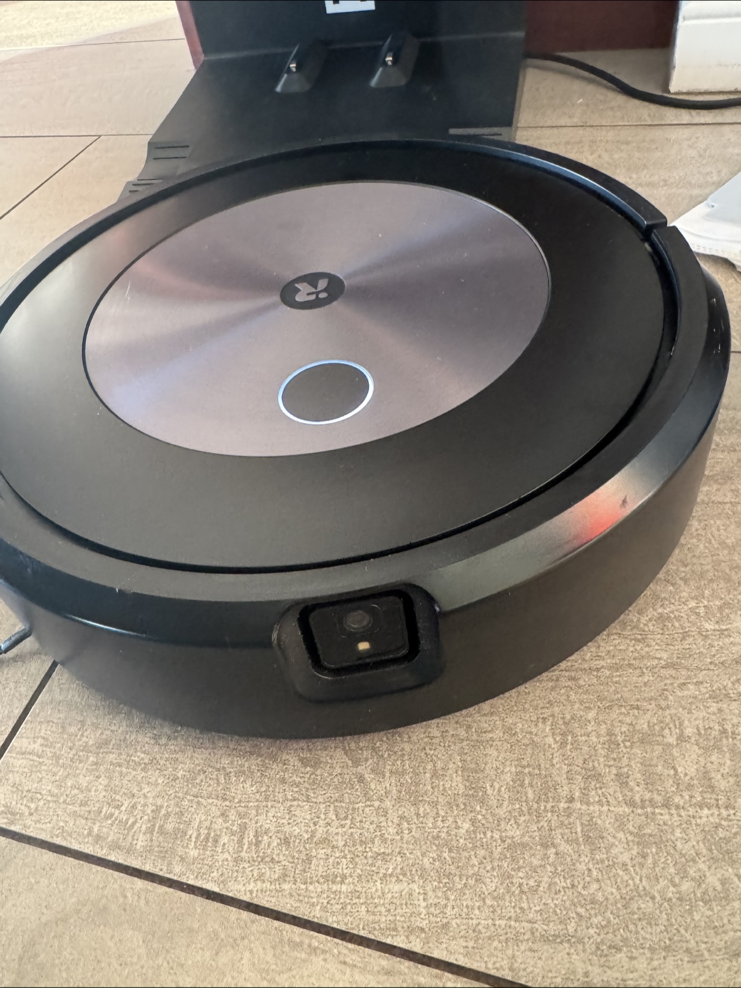 iRobot Roomba j7+ Robot Vacuum - fully serviced! - photo 3