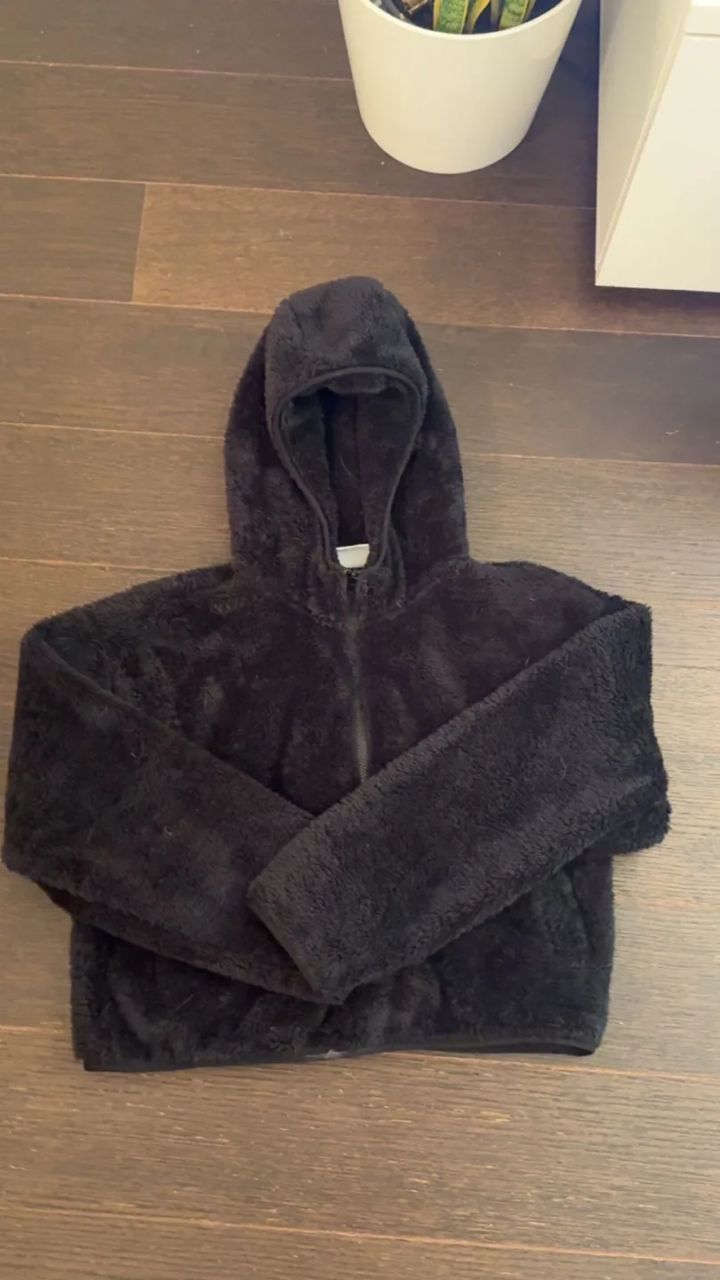 Sunday Best Black Fuzzy Zip-Up Hoodie Size L image indicator(2)