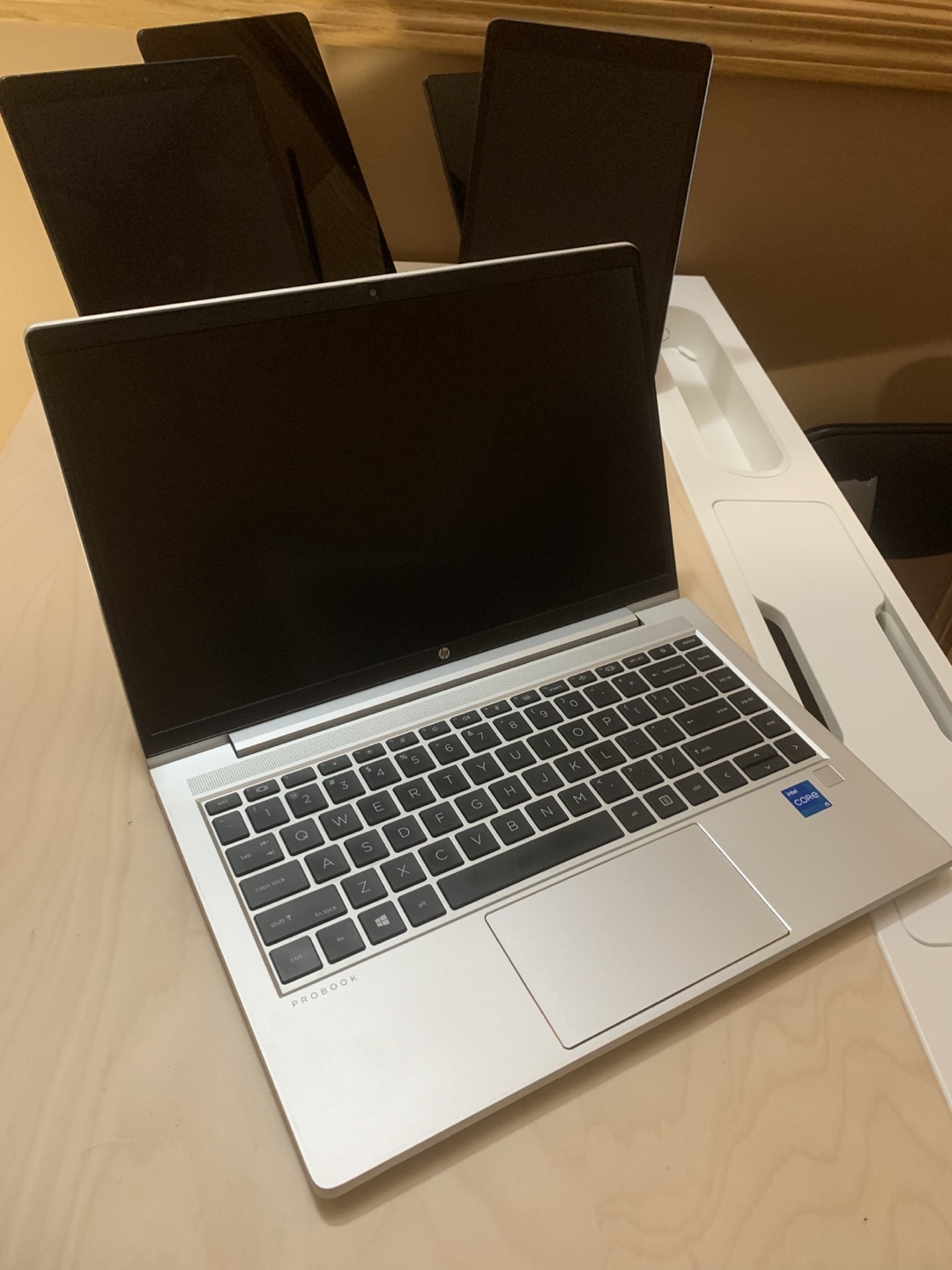 HP Laptop Probook 440 G8 - photo 4
