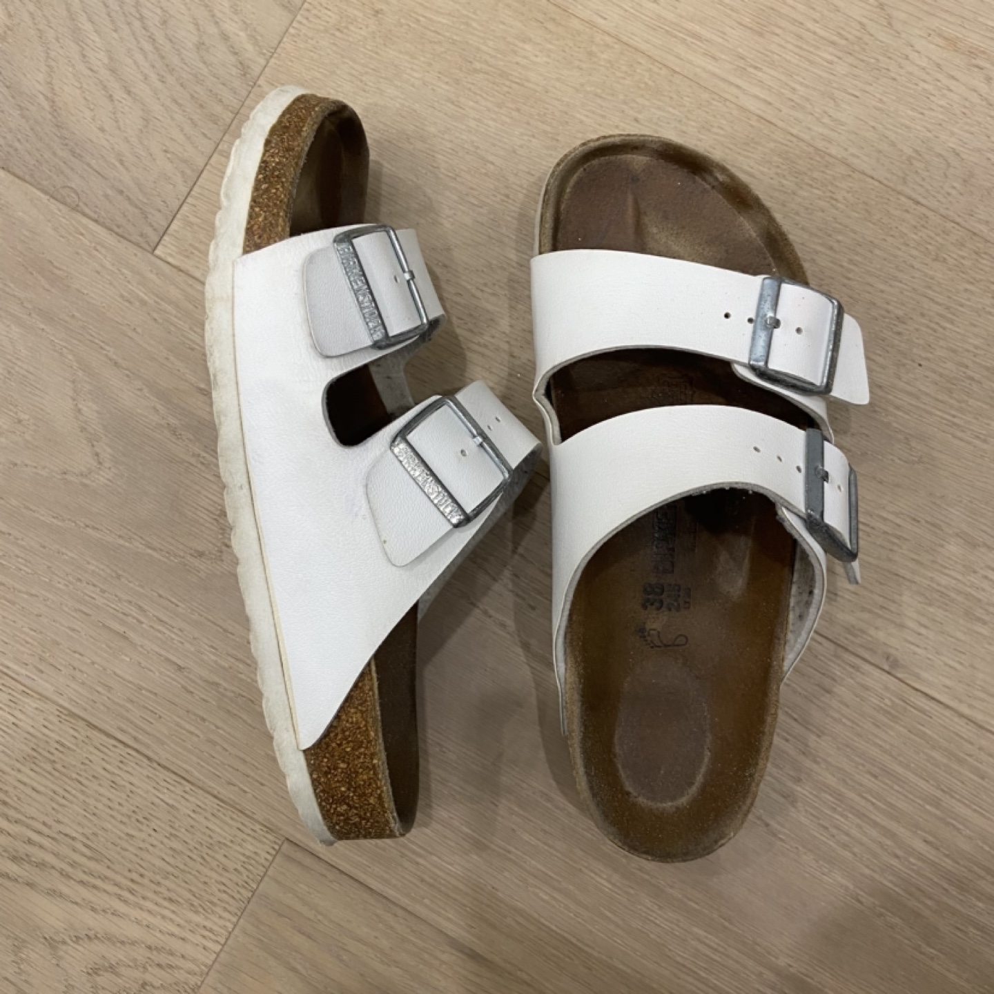 Size 38 white womens Birkenstocks
