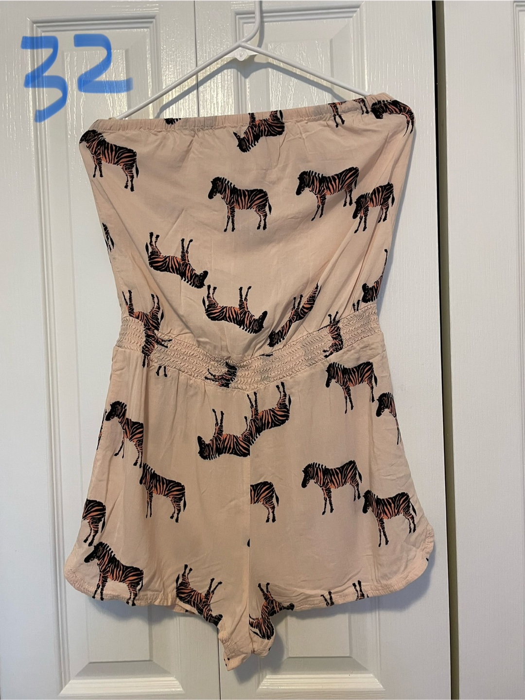 Women's Clothing Bundle: Dress, Pyjamas, T-Shirt, Bomber Jacket - photo 2