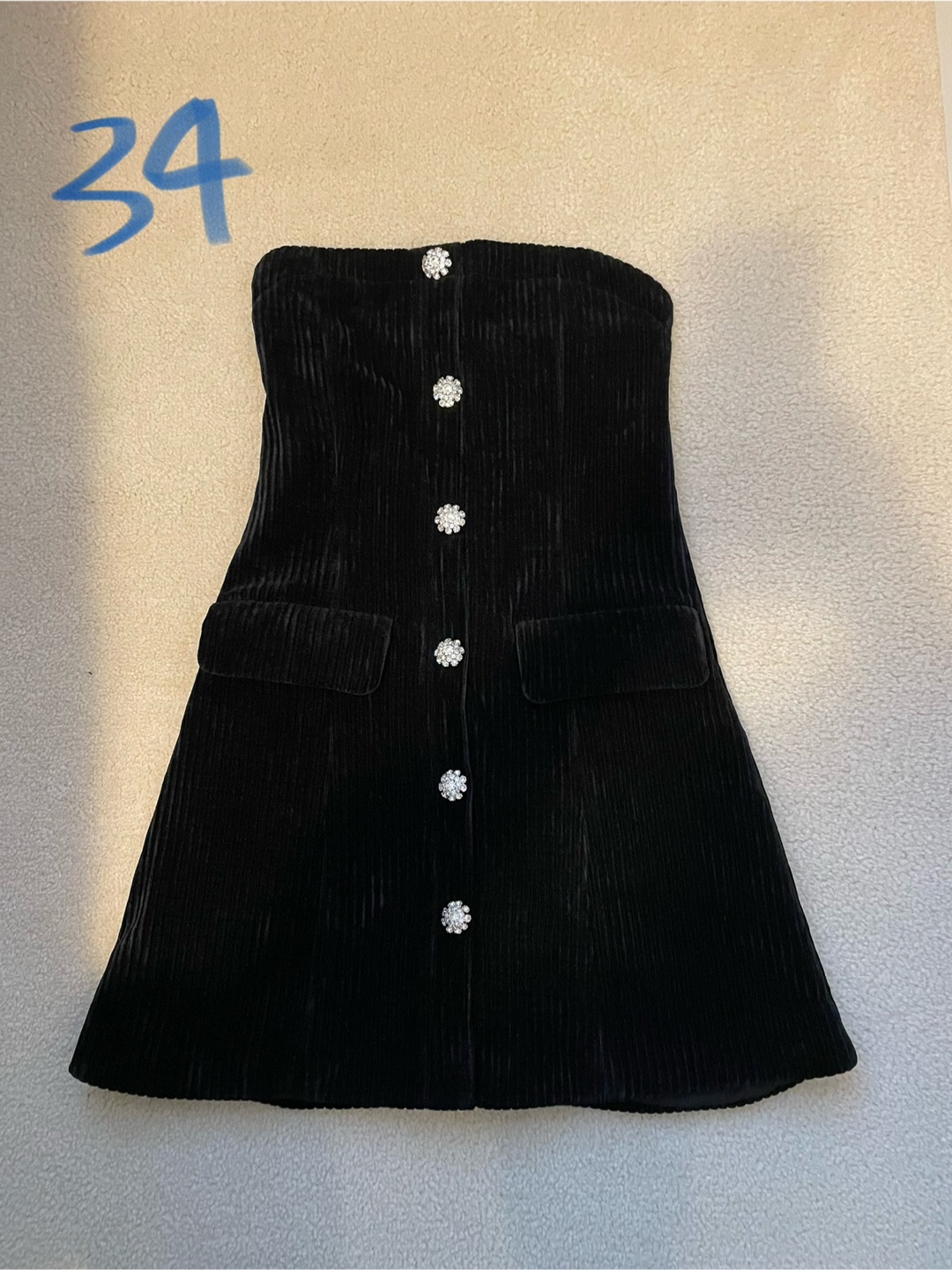 Women's Clothing Bundle: Dress, Pyjamas, T-Shirt, Bomber Jacket - photo 4