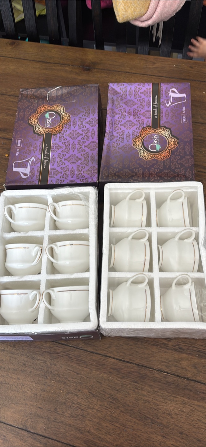 Two sets of Oasis Fine China teacups - photo 2