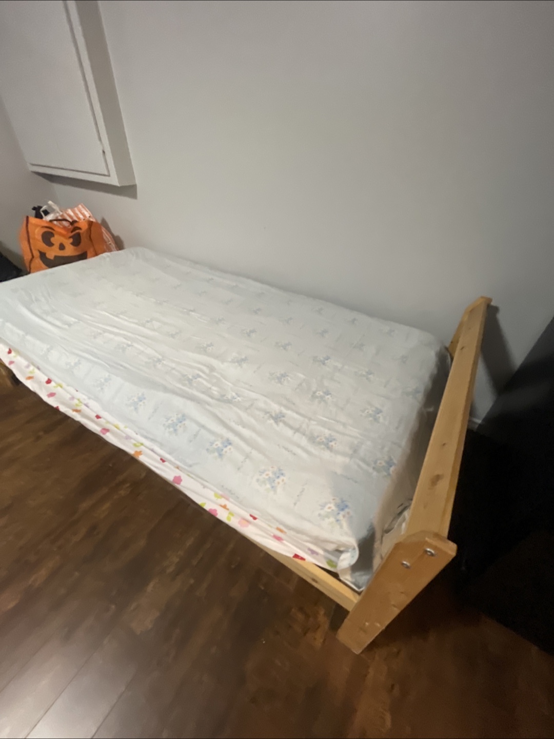 Bed and mattress