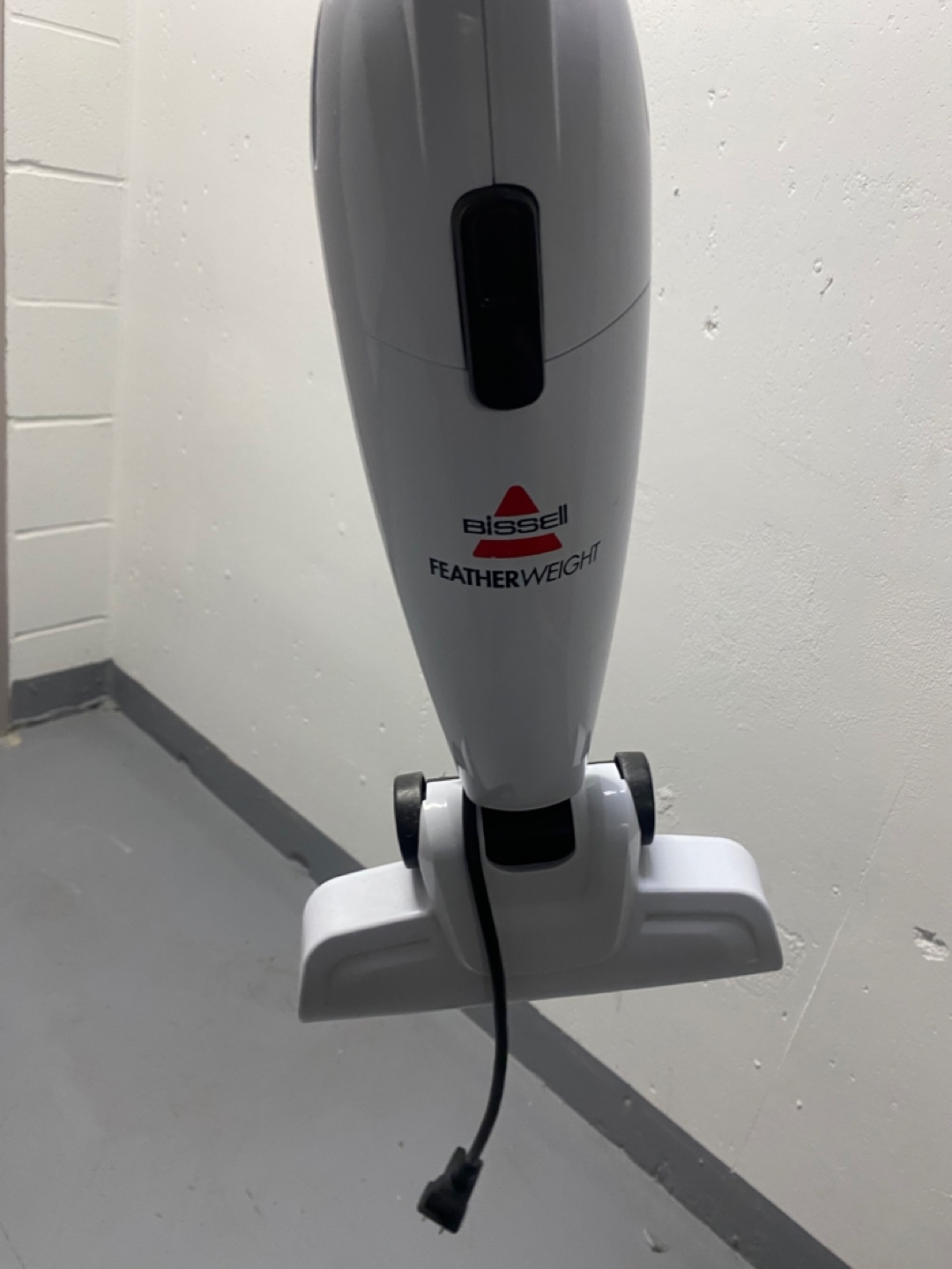 Bissell Featherweight Stick Vacuum - photo 2